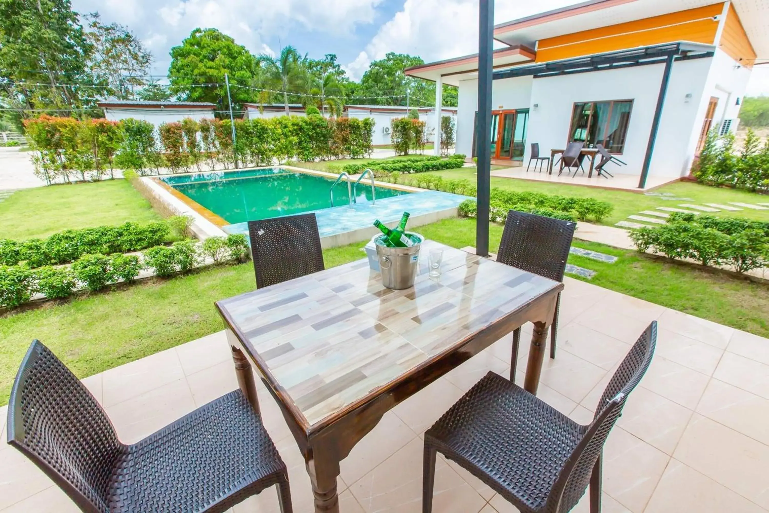 Property building in Ozone Resort & Pool Villa Property building in Ozone Resort & Pool Villa