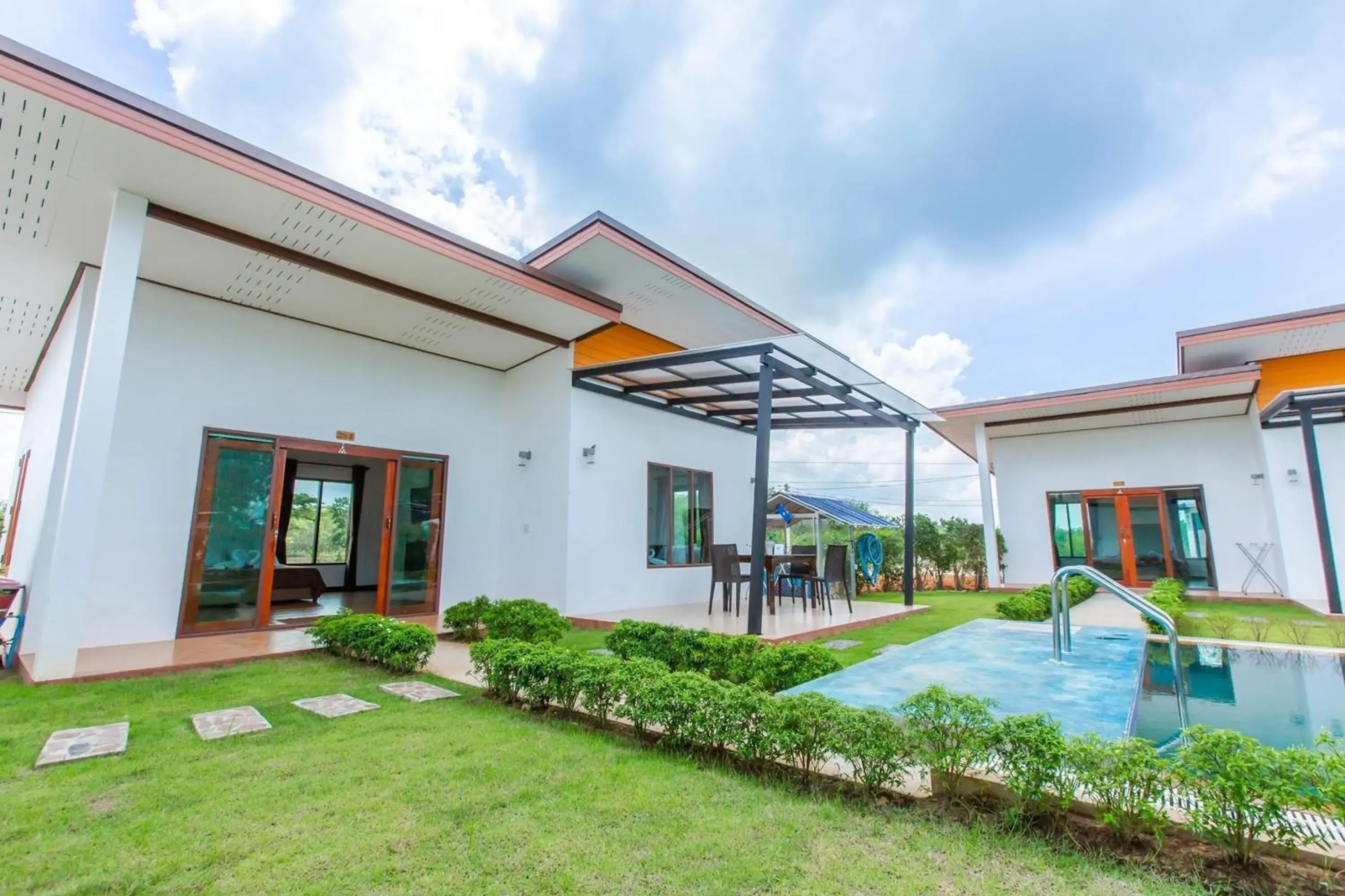 Property building in Ozone Resort & Pool Villa Property building in Ozone Resort & Pool Villa