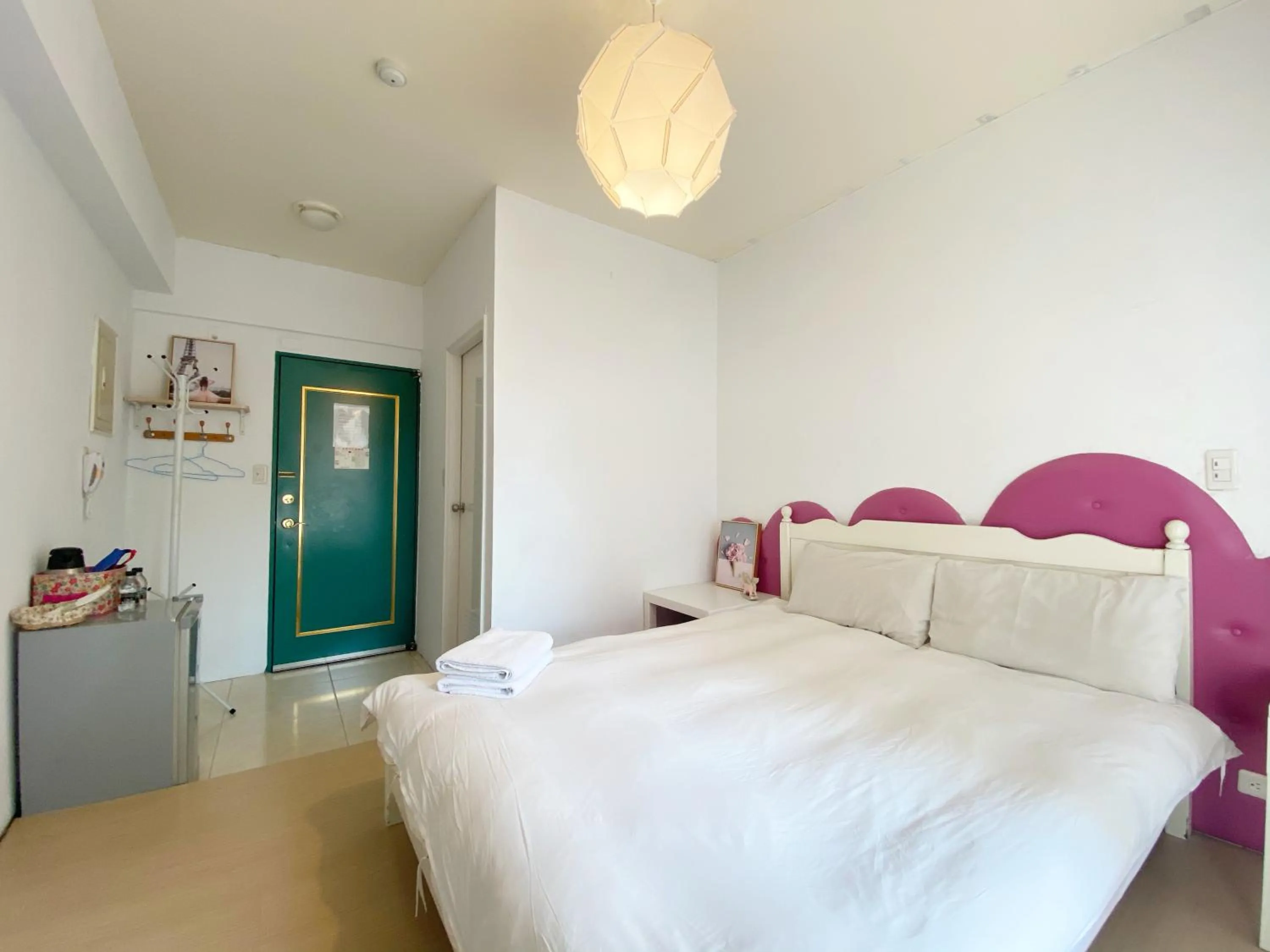 Bedroom, Bed in One Night Inn Fengjia