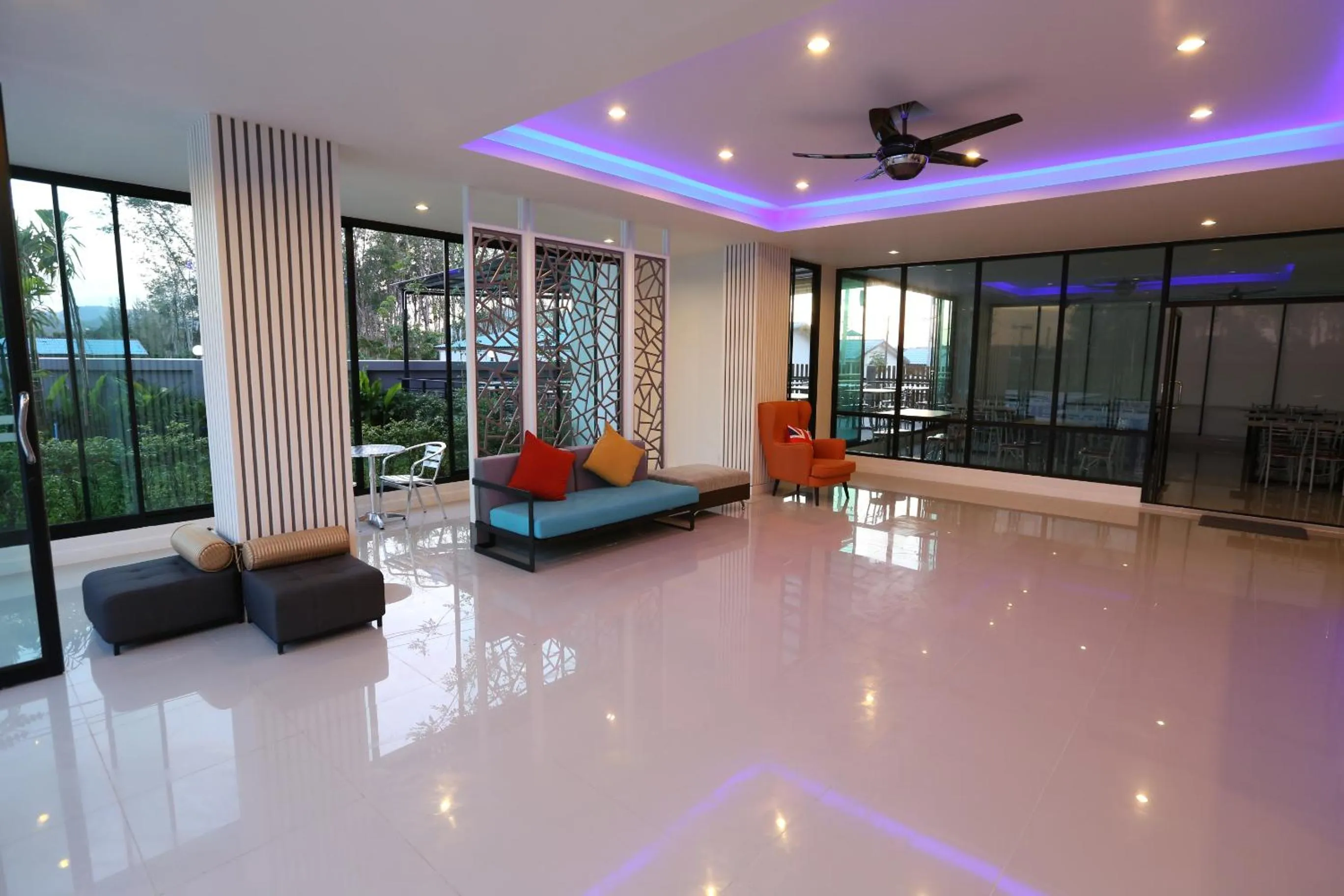 Lobby or reception in S4 Nai Yang Beach - Near Phuket Airport