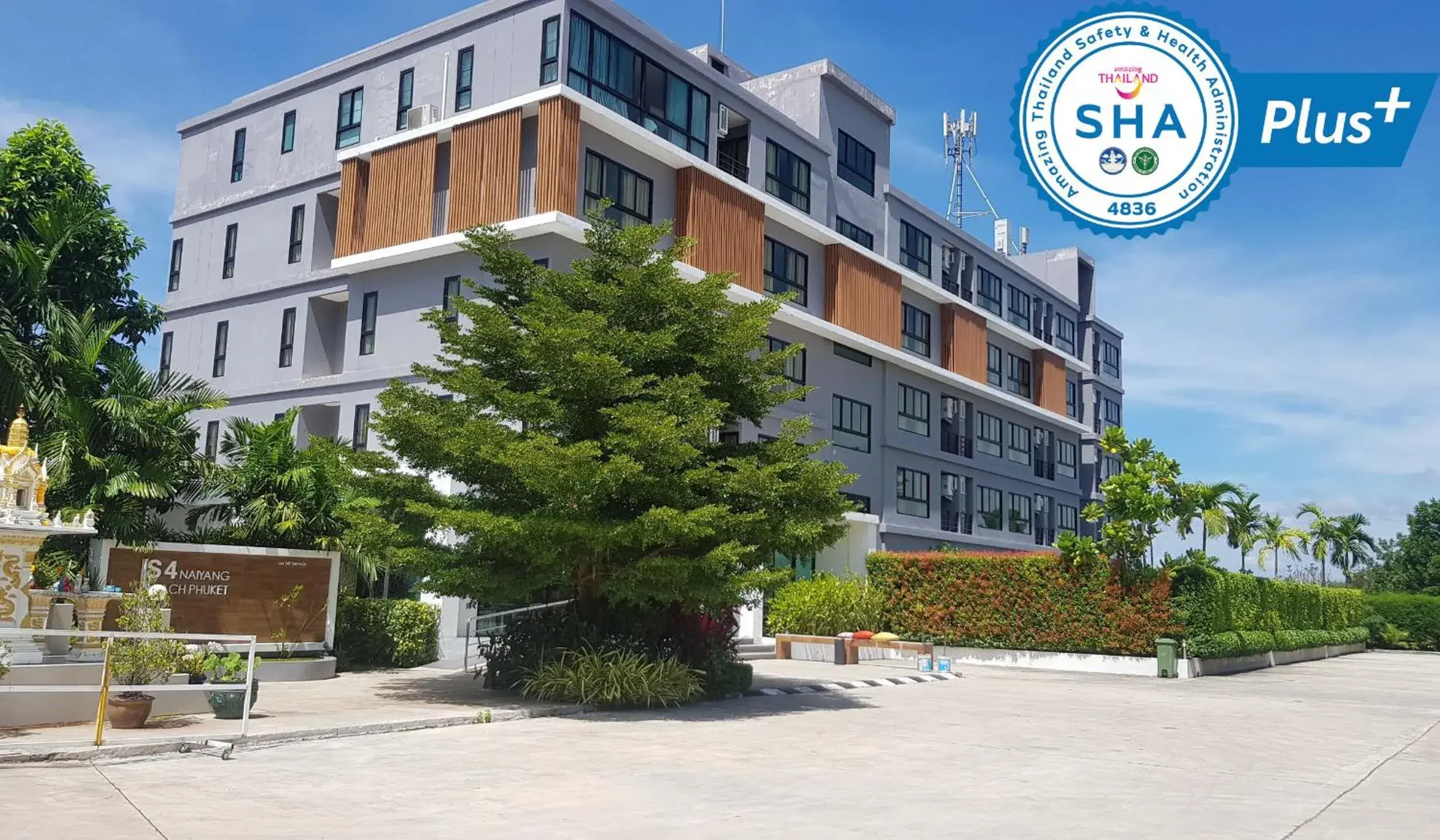 Property building in S4 Nai Yang Beach - Near Phuket Airport Property building in S4 Nai Yang Beach - Near Phuket Airport