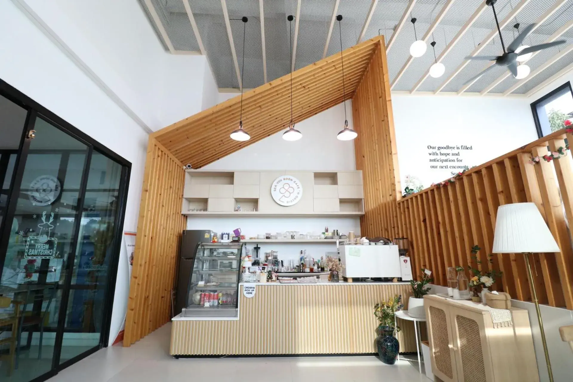 Restaurant/places to eat in S4 Nai Yang Beach - Near Phuket Airport Restaurant/places to eat in S4 Nai Yang Beach - Near Phuket Airport