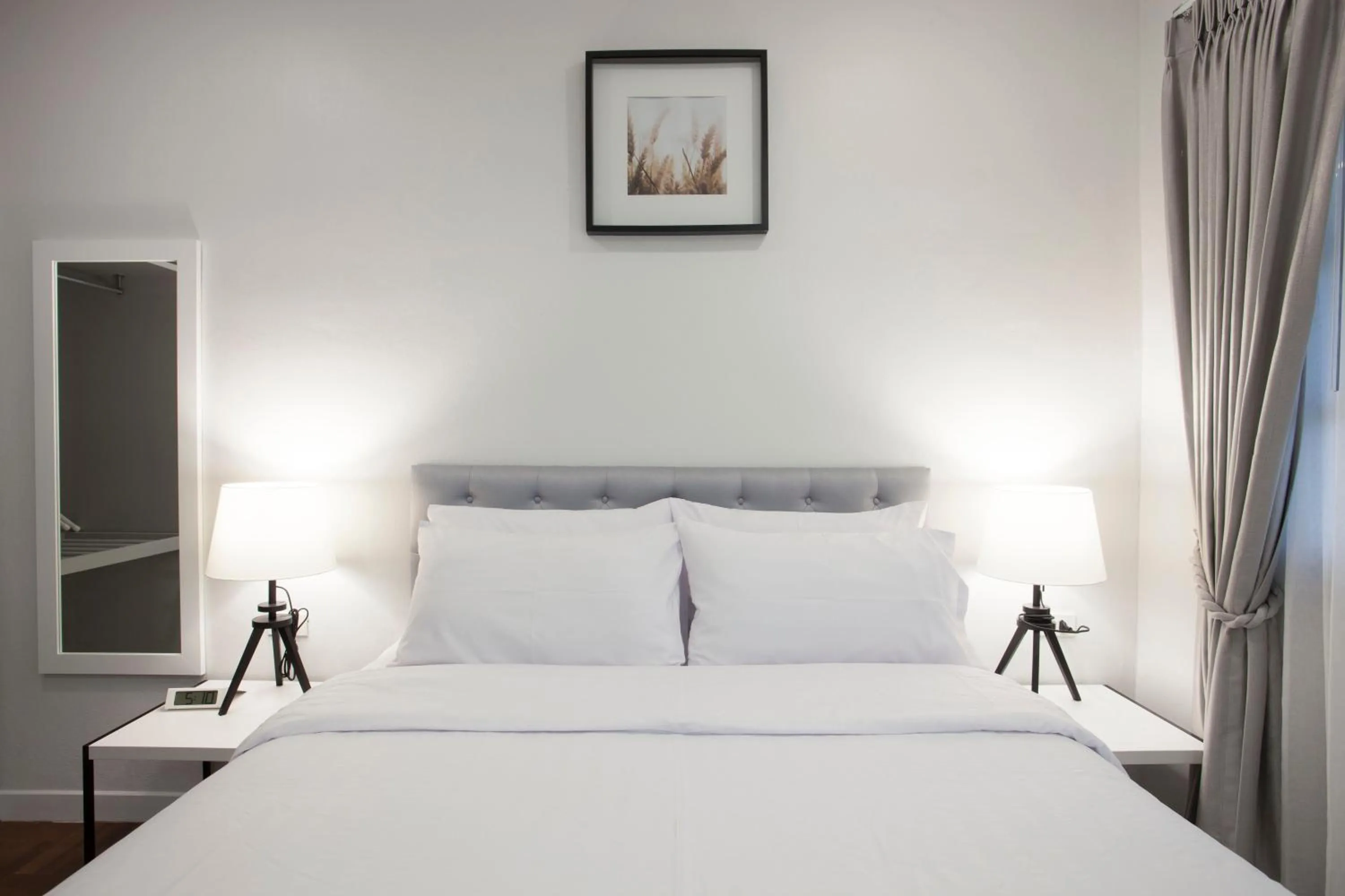 Photo of the whole room, Bed in Cozy Home by Nan