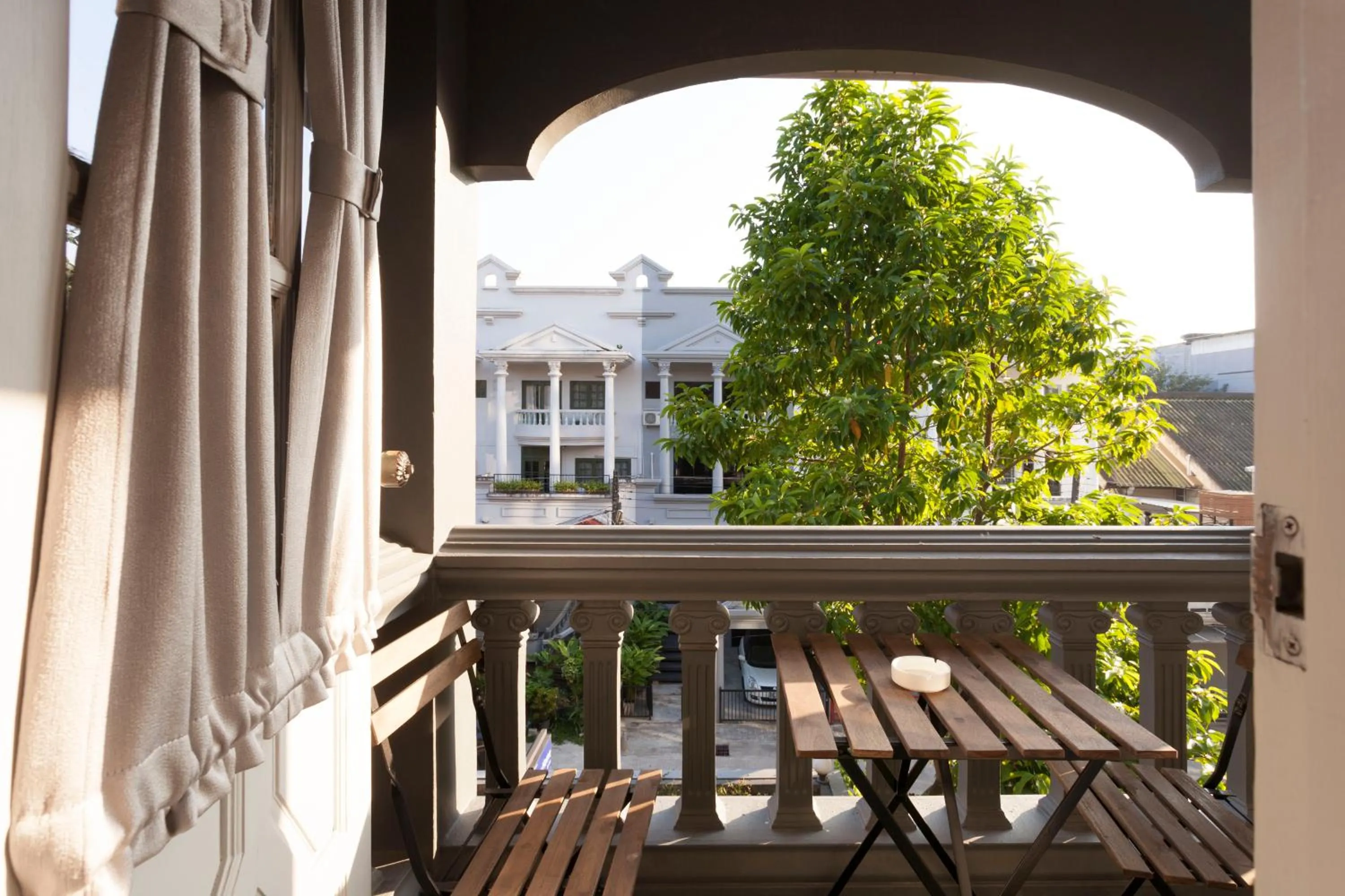 Patio in Cozy Home by Nan