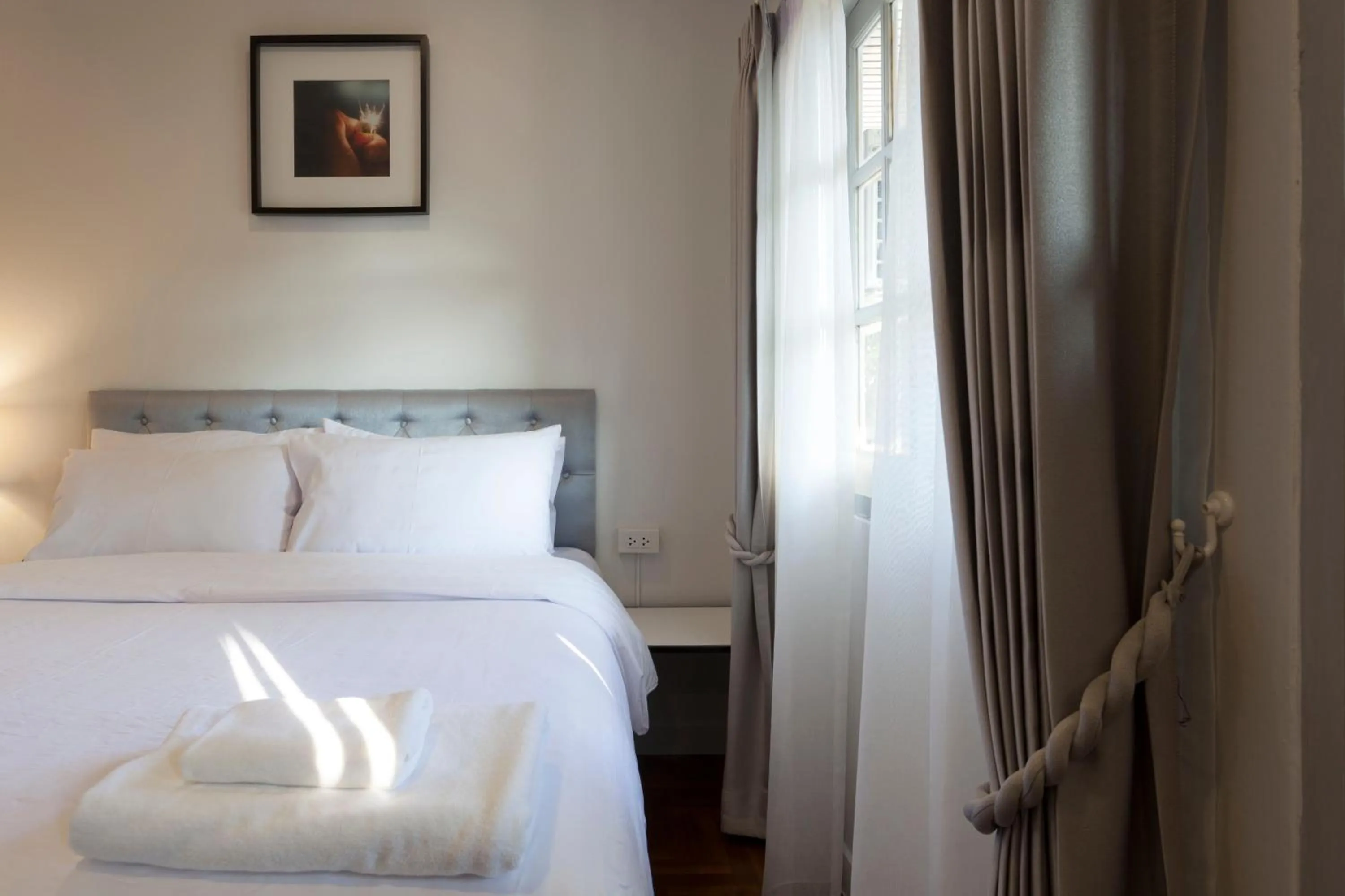 Photo of the whole room, Bed in Cozy Home by Nan