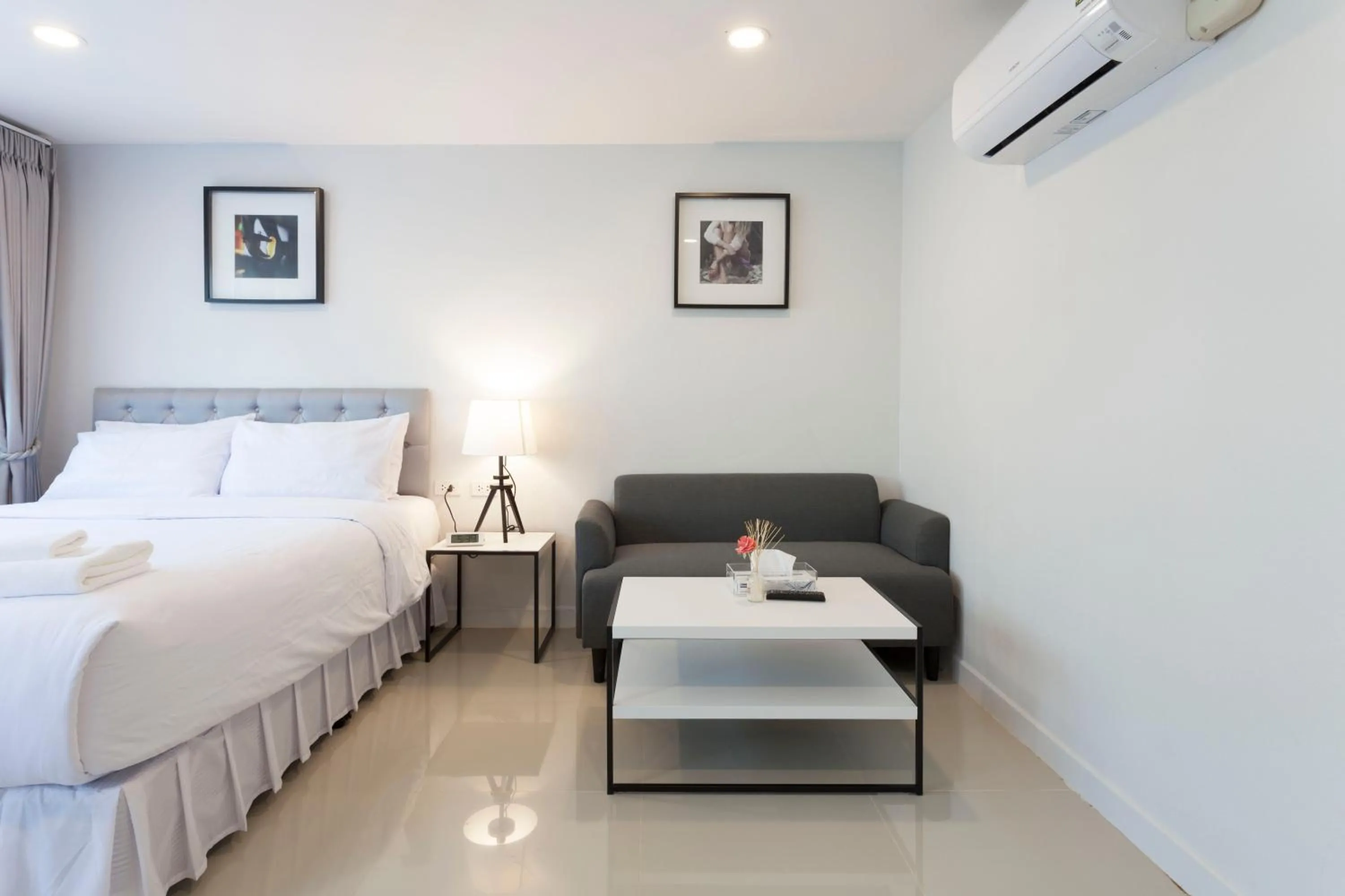 Photo of the whole room, Bed in Cozy Home by Nan