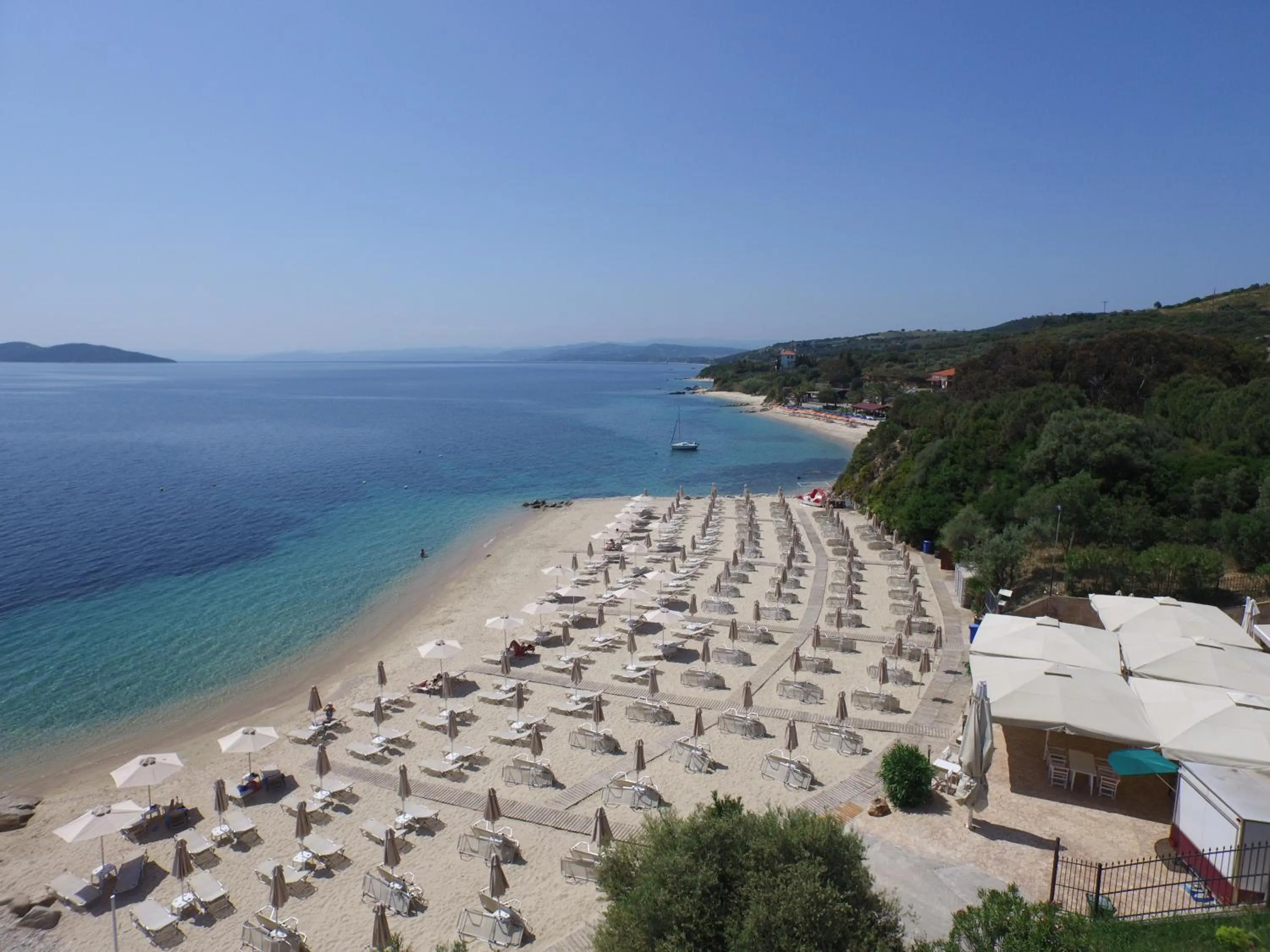 Restaurant/places to eat in Aristoteles Holiday Hotel And Spa