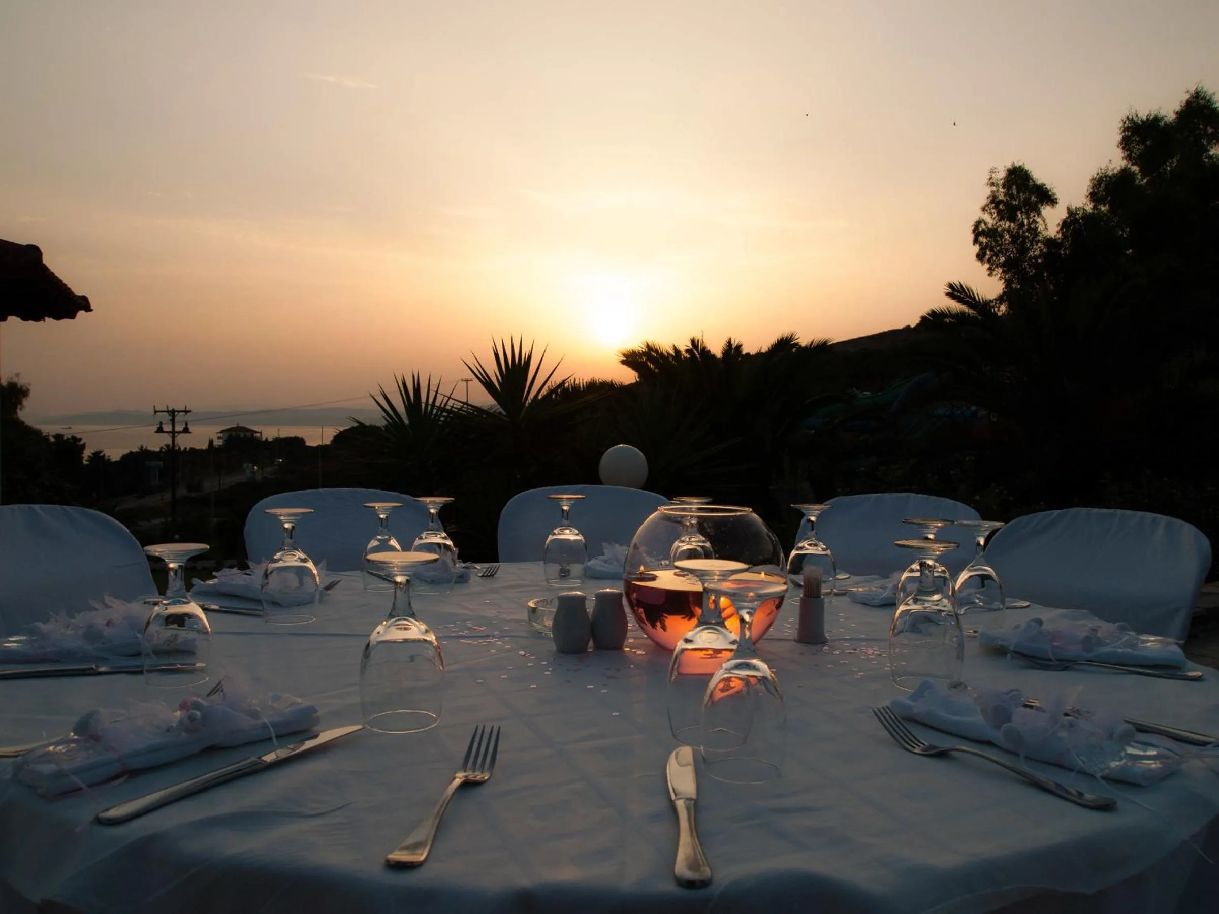 Restaurant/places to eat in Aristoteles Holiday Hotel And Spa