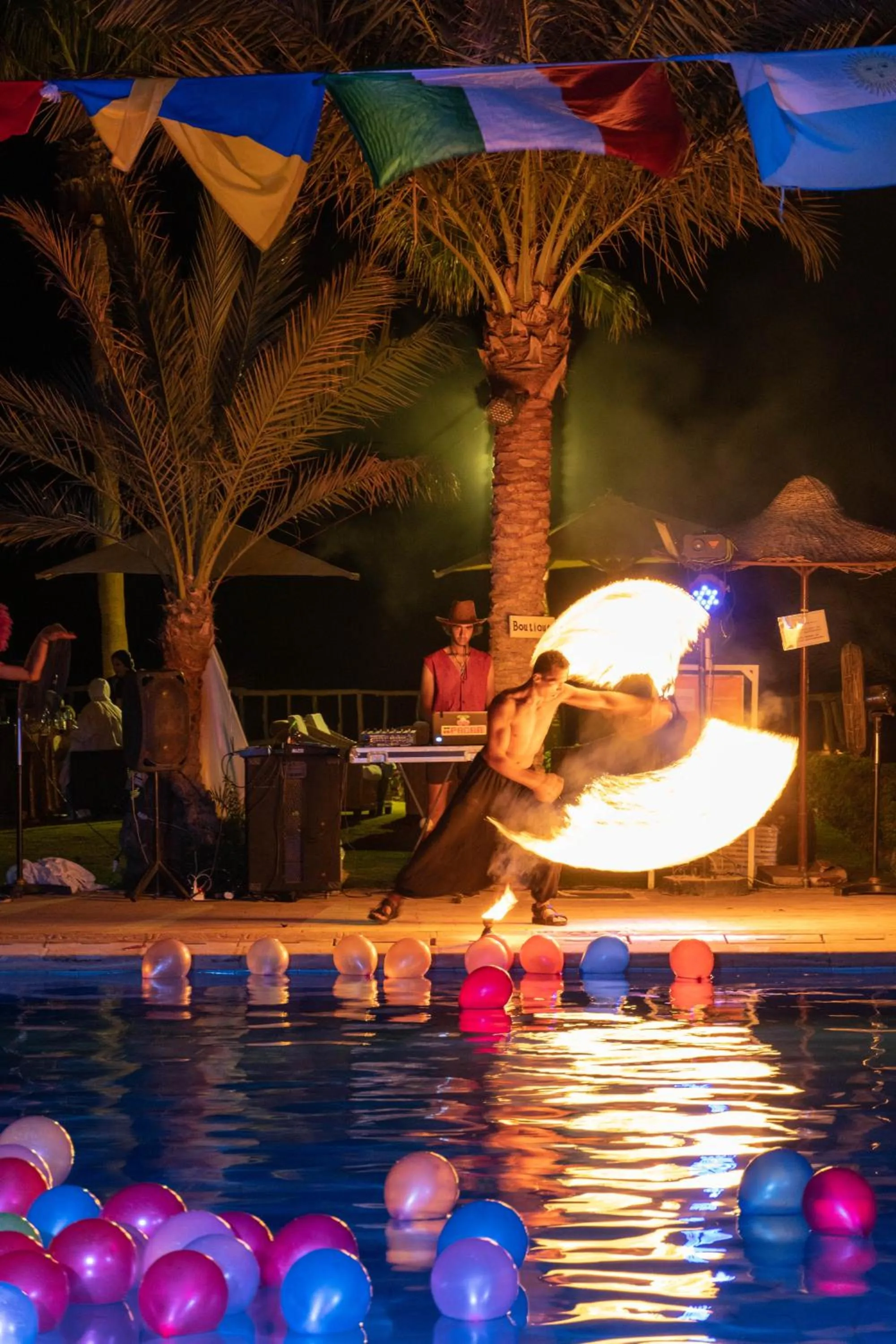 Evening entertainment in Tamra Beach Resort