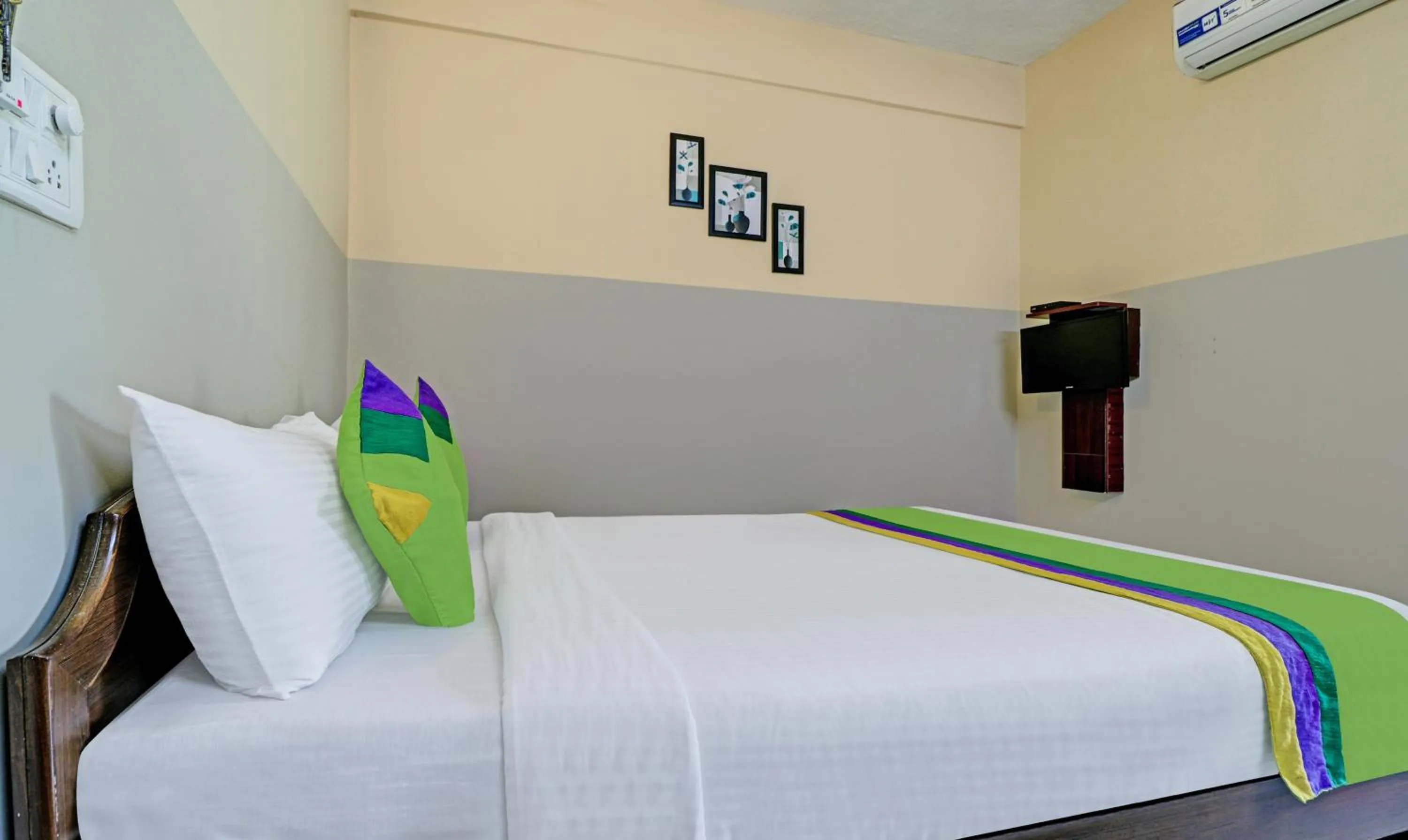 Bedroom, Bed in Treebo Green Land Kushalnagar