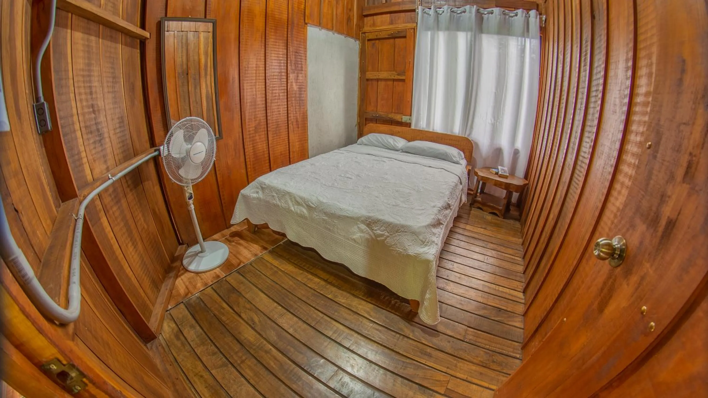 Photo of the whole room, Bed in Cabañas del Lago
