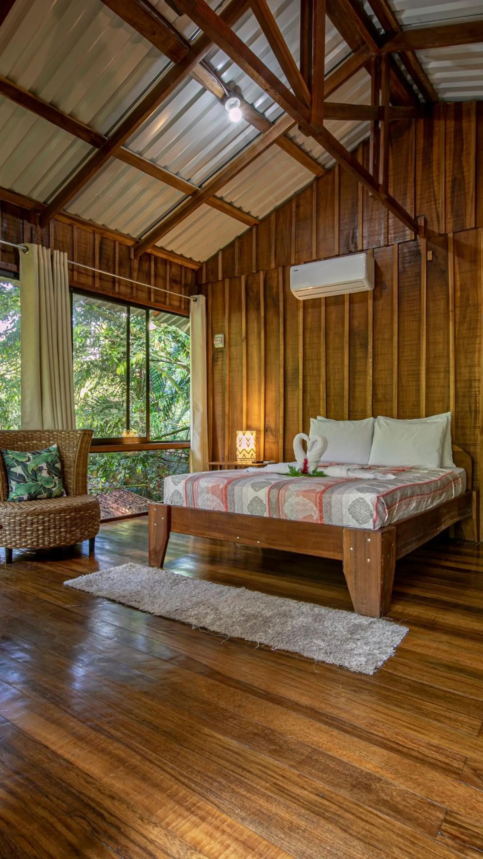 Photo of the whole room, Bed in Cabañas del Lago