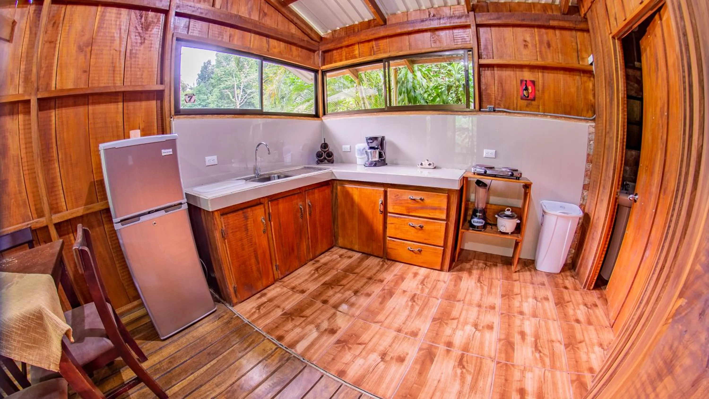 Kitchen or kitchenette in Cabañas del Lago