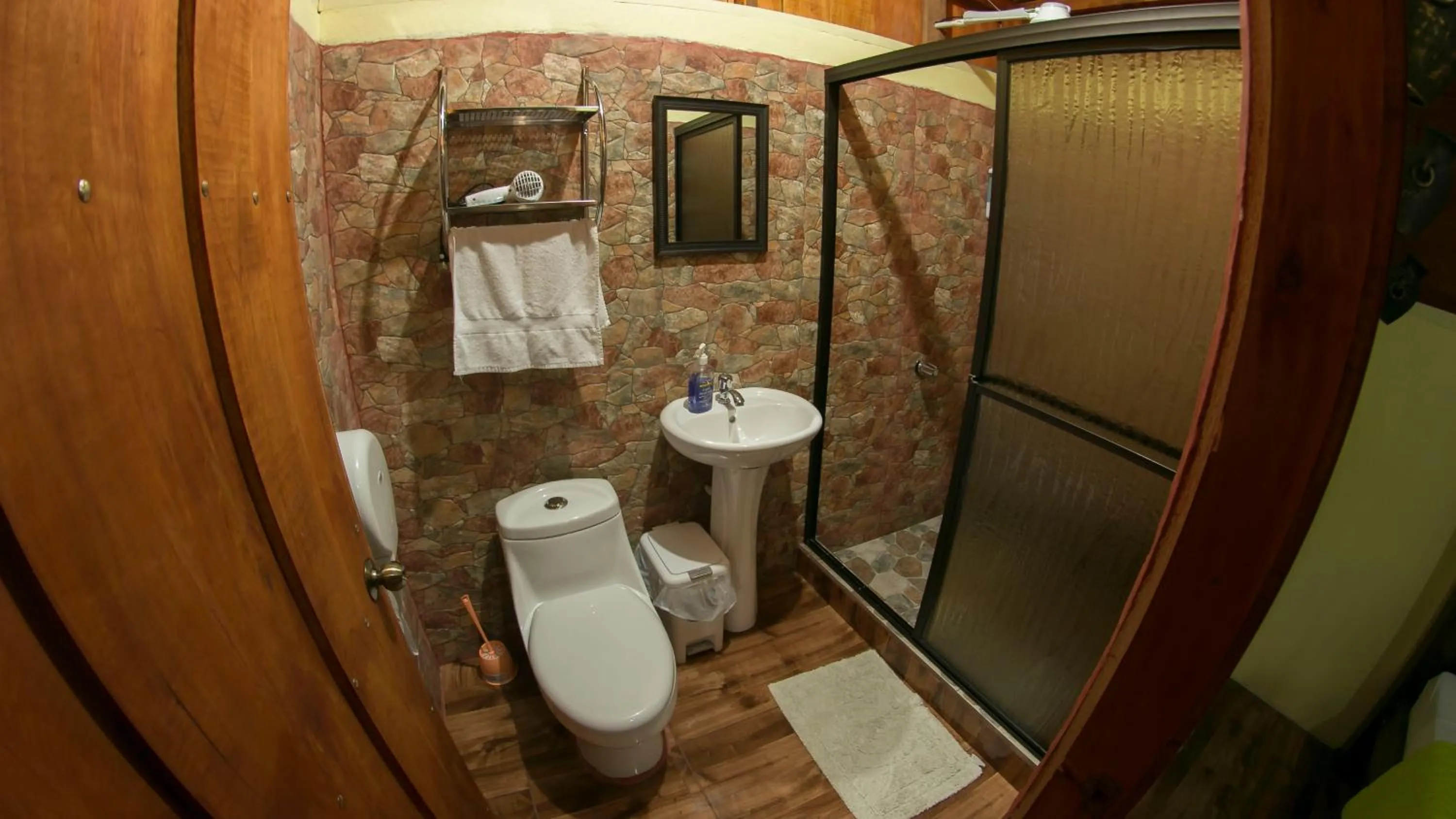 Bathroom in Cabañas del Lago