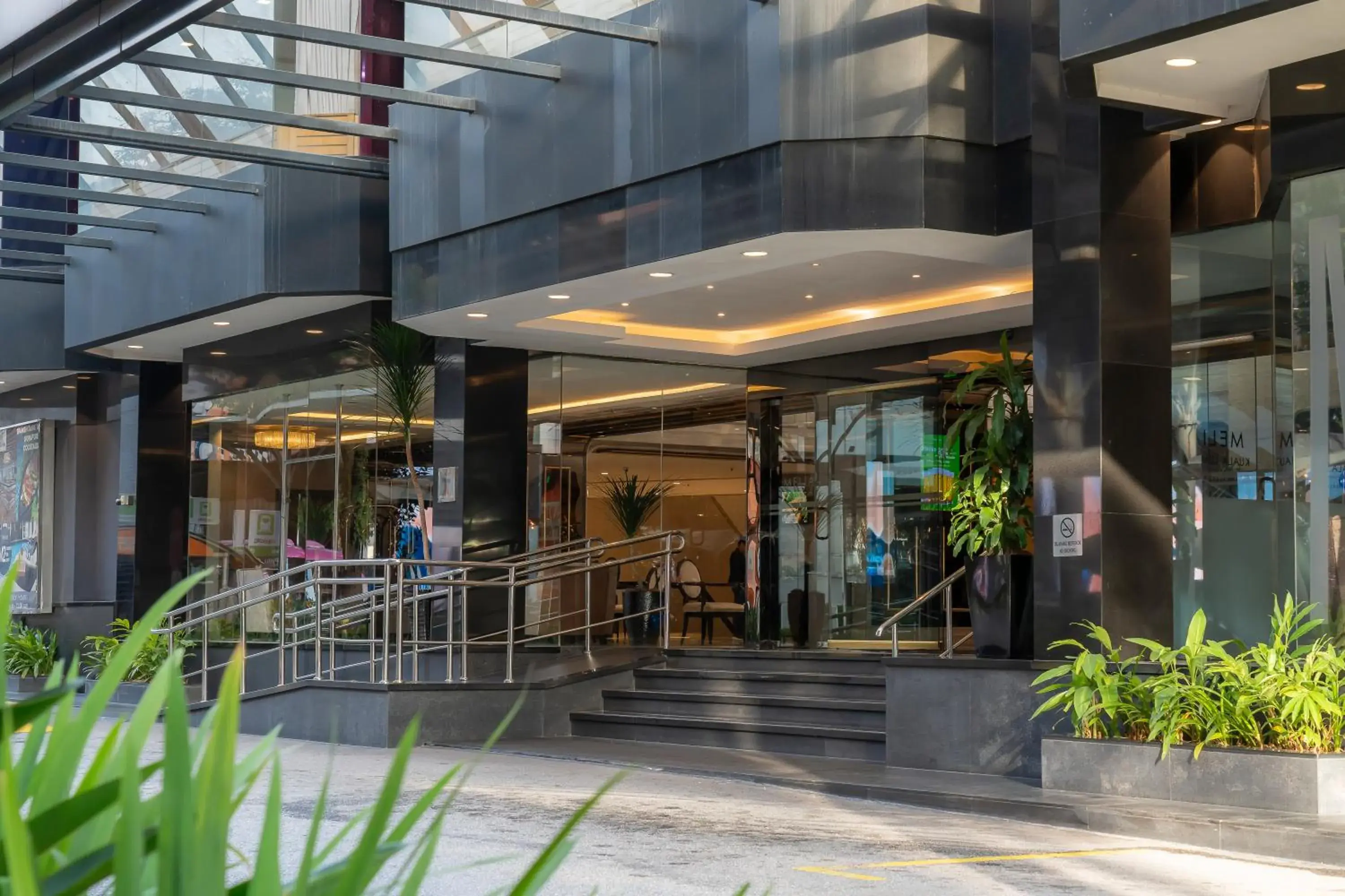 Facade/entrance in Meliá Kuala Lumpur Facade/entrance in Meliá Kuala Lumpur