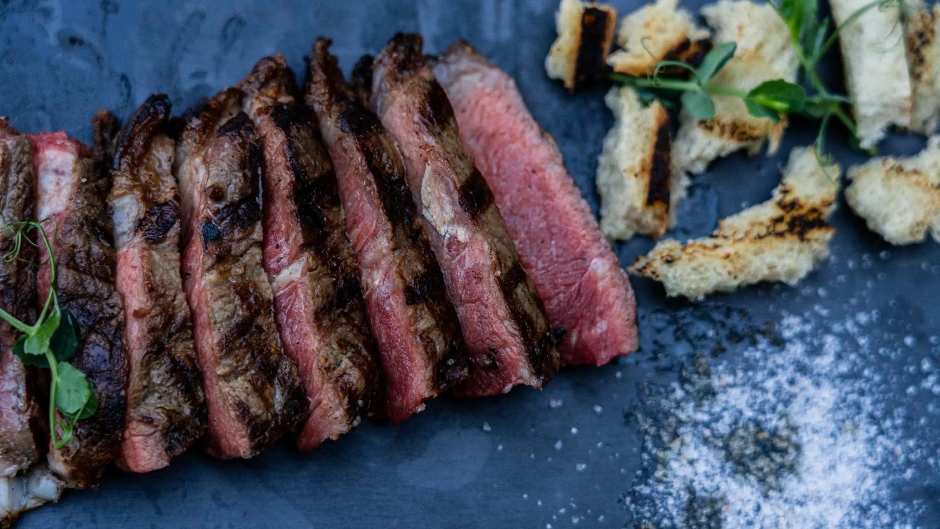 Restaurant/places to eat in Mercure Sighisoara Binderbubi Hotel & Spa