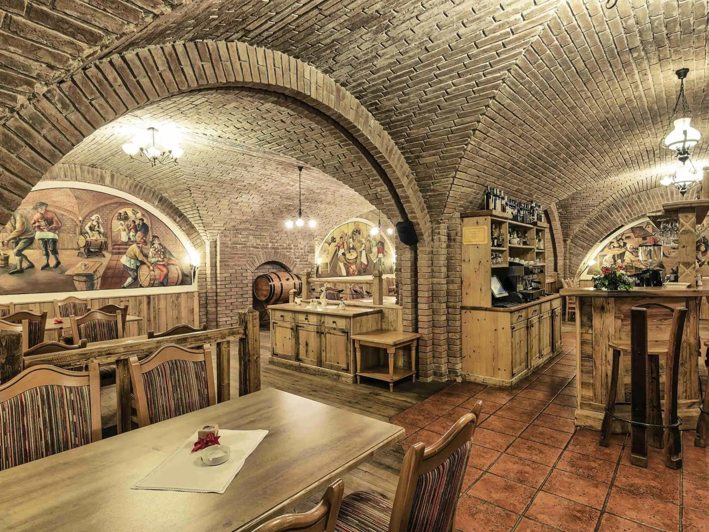 Restaurant/places to eat in Mercure Sighisoara Binderbubi Hotel & Spa Restaurant/places to eat in Mercure Sighisoara Binderbubi Hotel & Spa