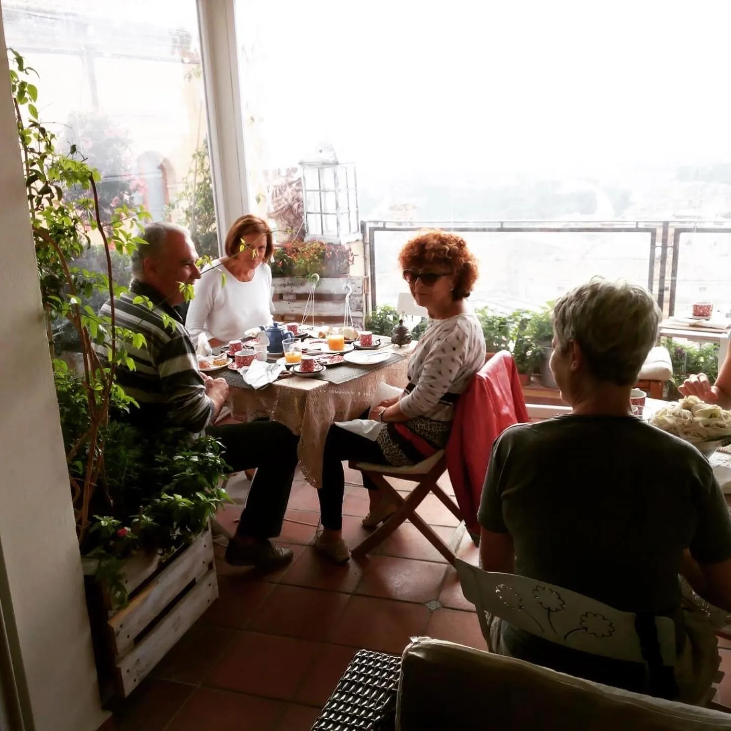 Balcony/Terrace in Casa tipica siciliana patronale home BedandBreakfast TreMetriSoprailCielo Camere con vista, colazione interna in terrazzo panoramico