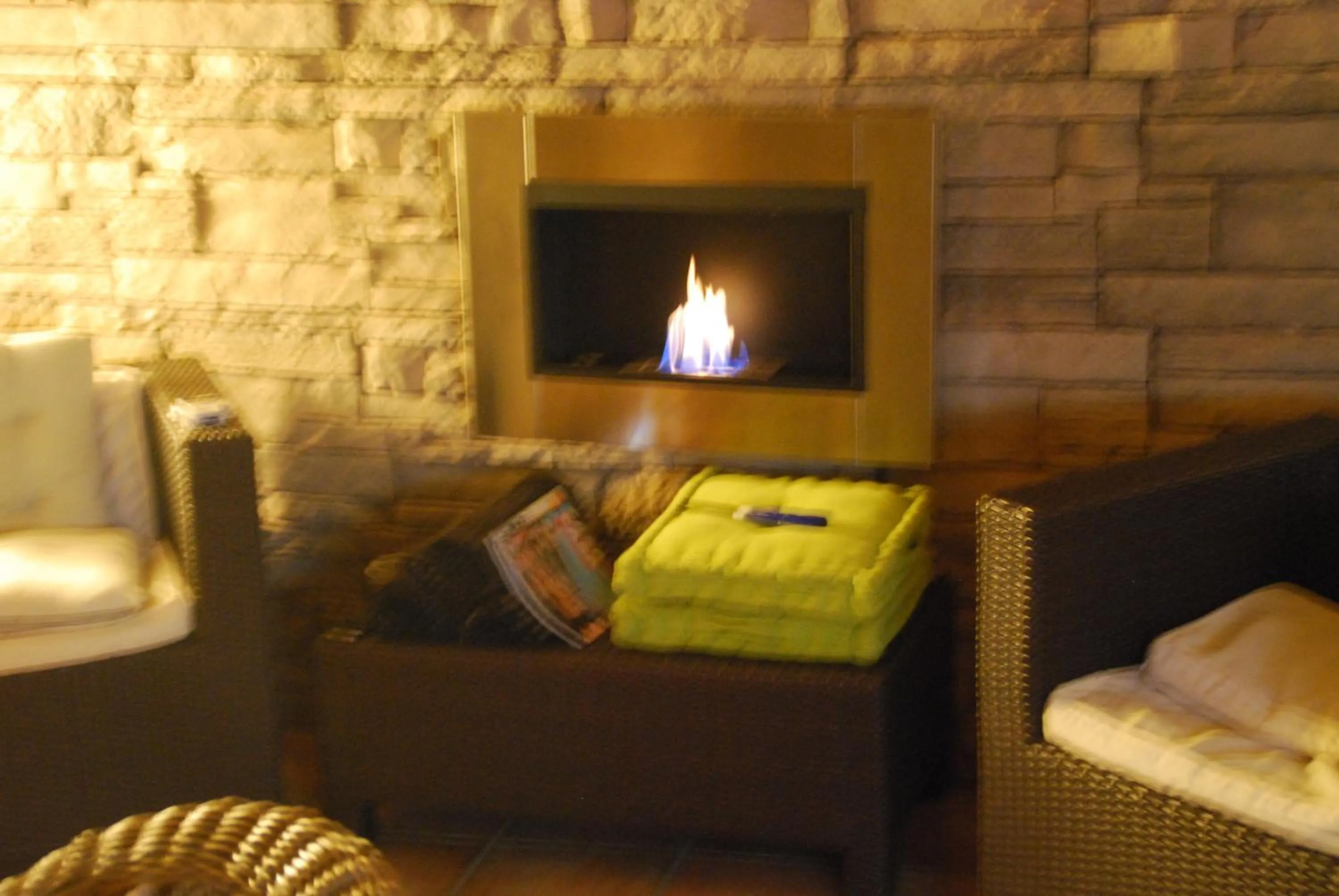 Living room in Casa tipica siciliana patronale home BedandBreakfast TreMetriSoprailCielo Camere con vista, colazione interna in terrazzo panoramico