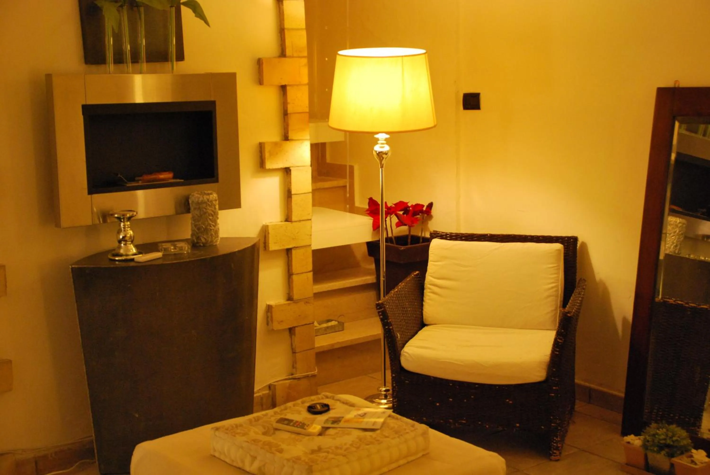 Seating area in Casa tipica siciliana patronale home BedandBreakfast TreMetriSoprailCielo Camere con vista, colazione interna in terrazzo panoramico