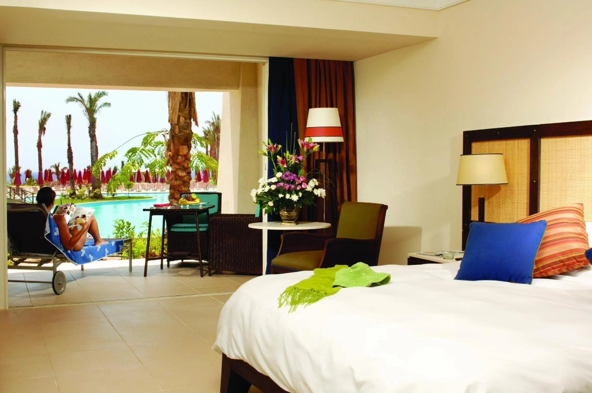 Bedroom, Bed in Grand Rotana Resort & Spa