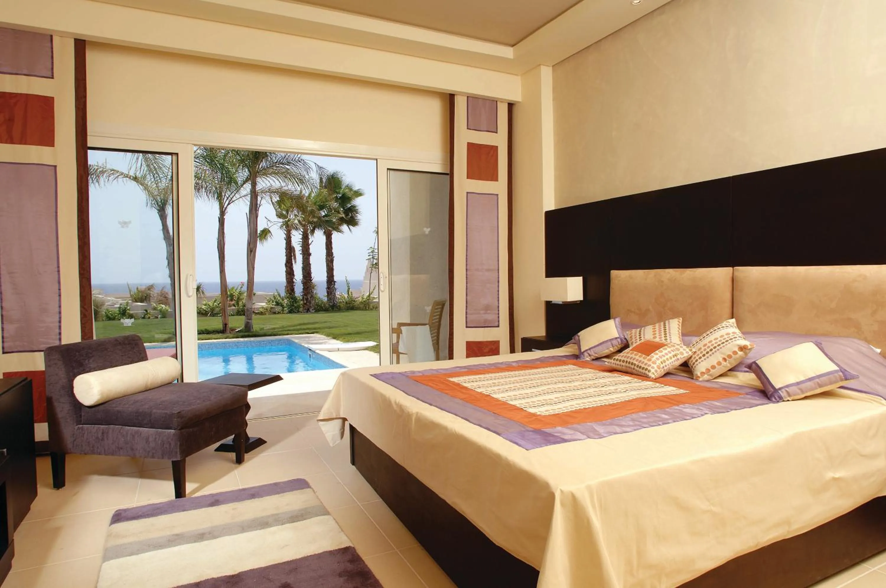 Bedroom, Bed in Grand Rotana Resort & Spa