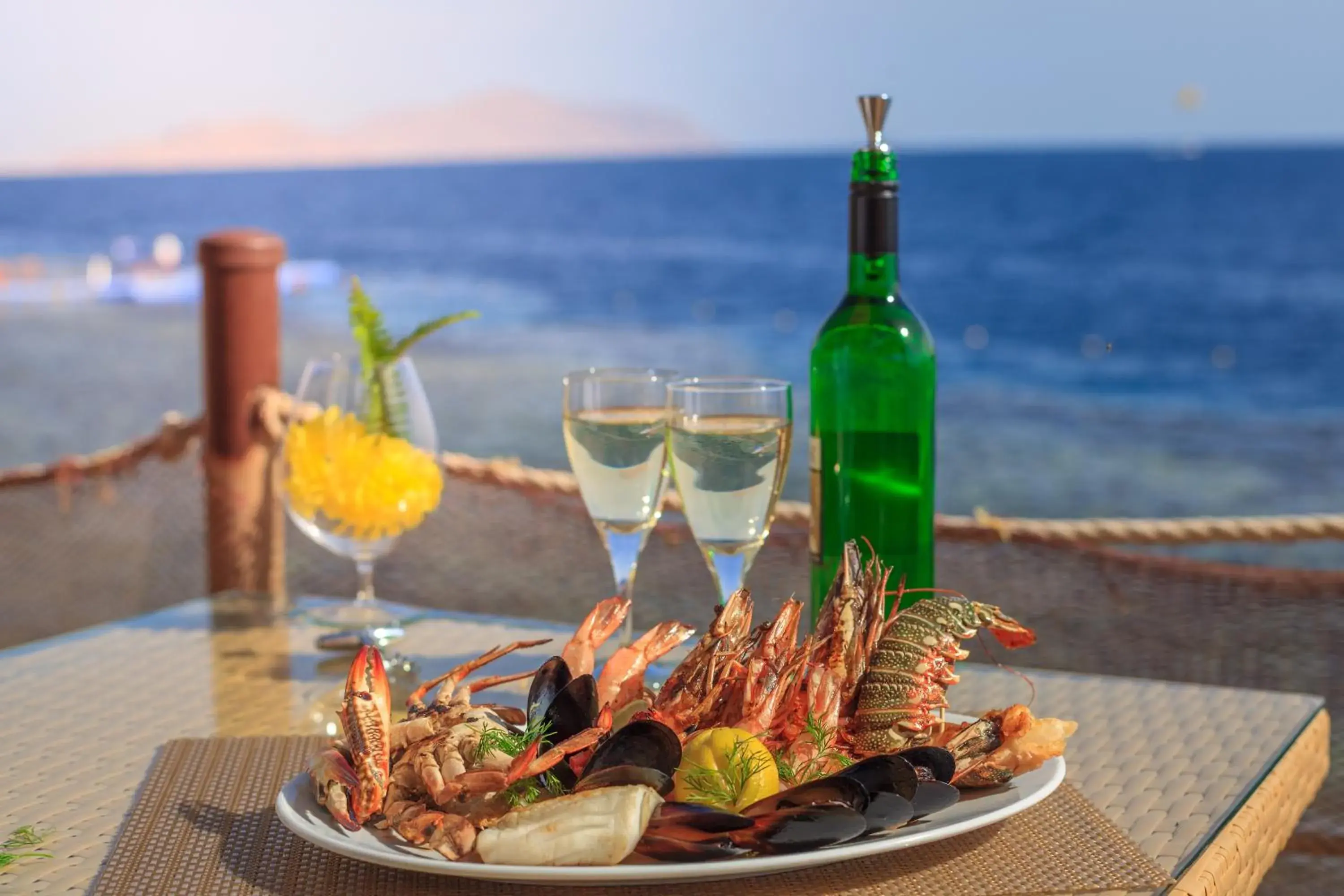 Food and drinks in Grand Rotana Resort & Spa Food and drinks in Grand Rotana Resort & Spa