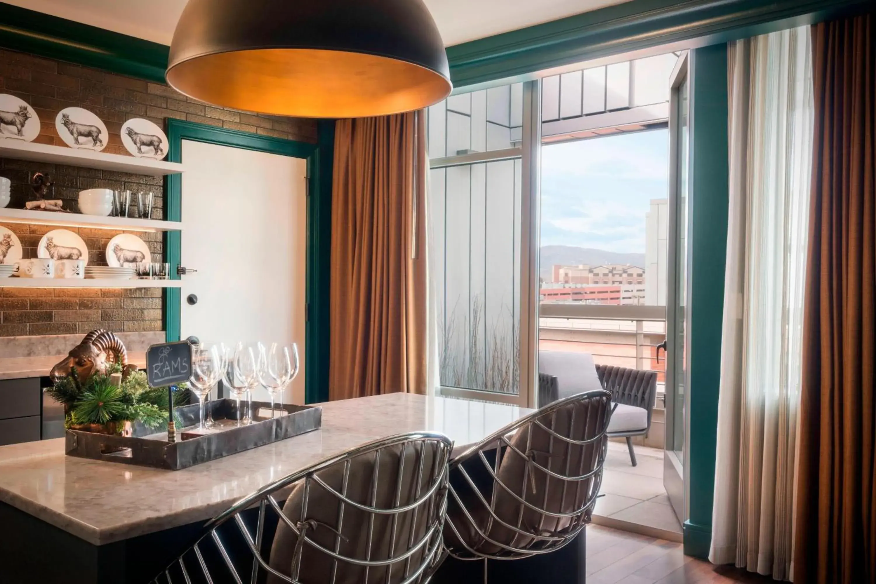 Photo of the whole room in The Elizabeth Hotel, Autograph Collection Photo of the whole room in The Elizabeth Hotel, Autograph Collection