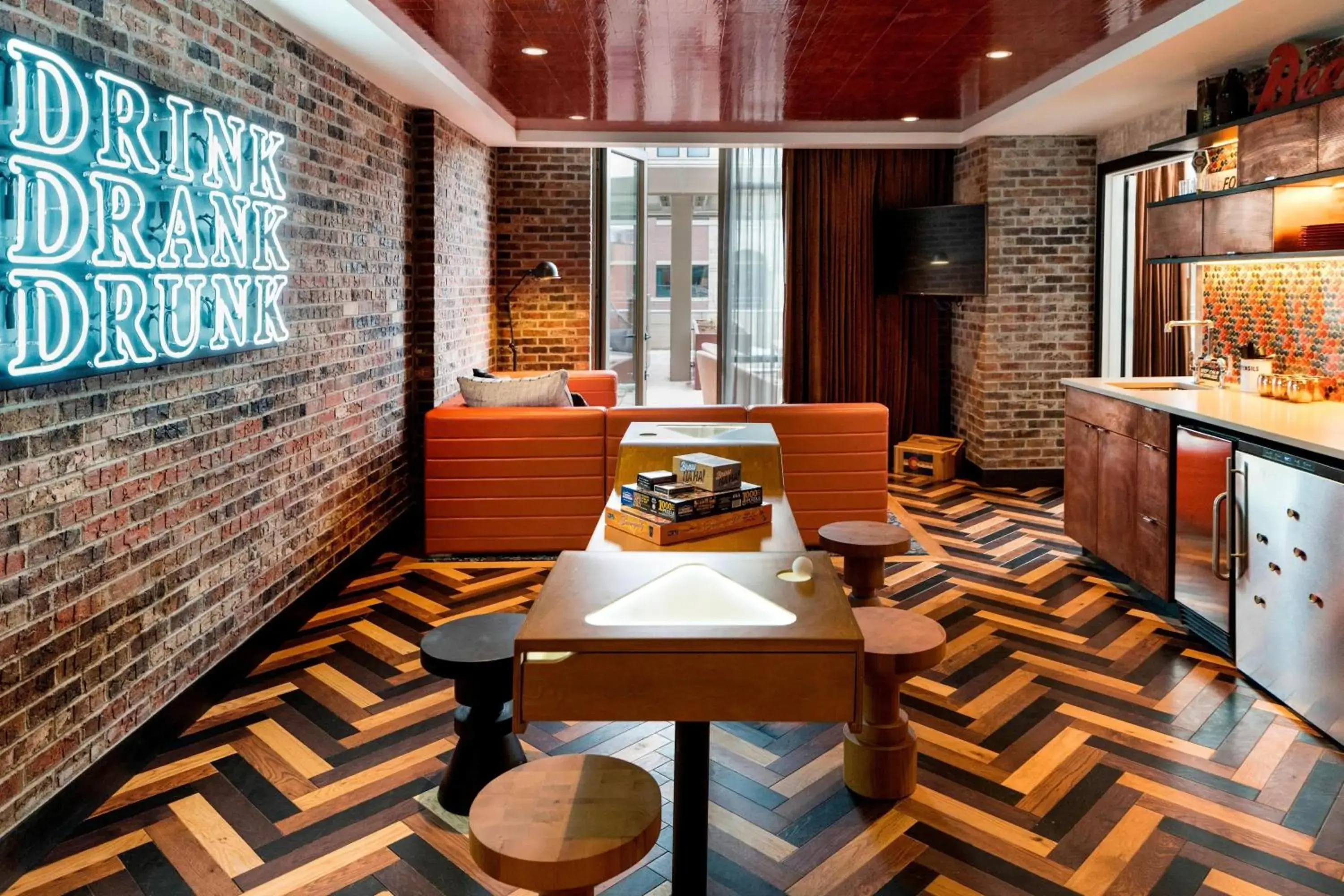 Photo of the whole room in The Elizabeth Hotel, Autograph Collection Photo of the whole room in The Elizabeth Hotel, Autograph Collection