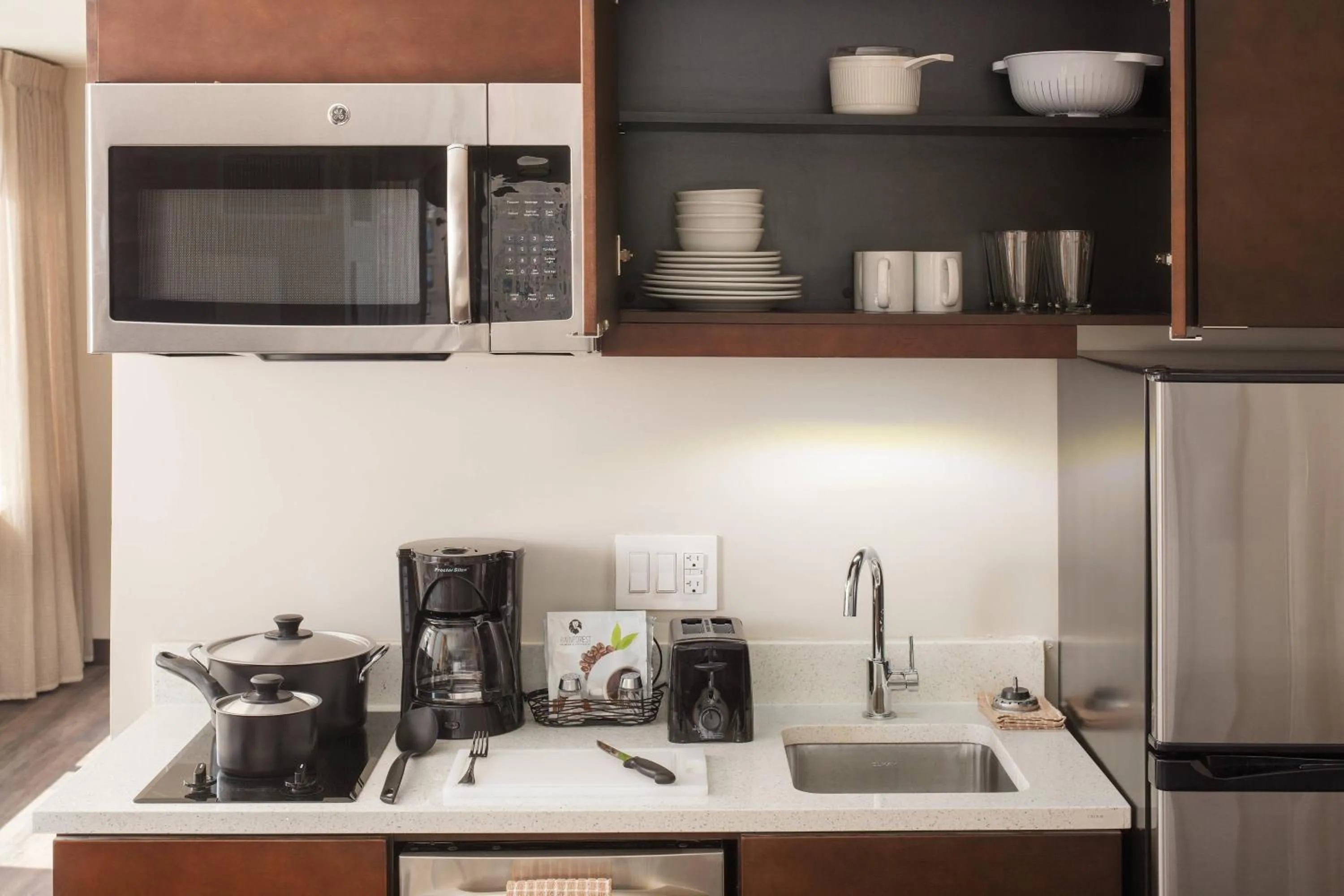 Kitchen or kitchenette in TownePlace Suites by Marriott New Orleans Downtown/Canal Street