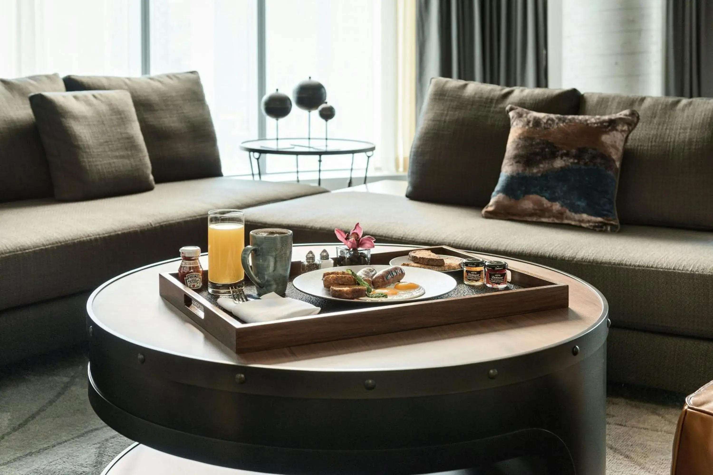 Breakfast in the DOUGLAS, Autograph Collection Breakfast in the DOUGLAS, Autograph Collection