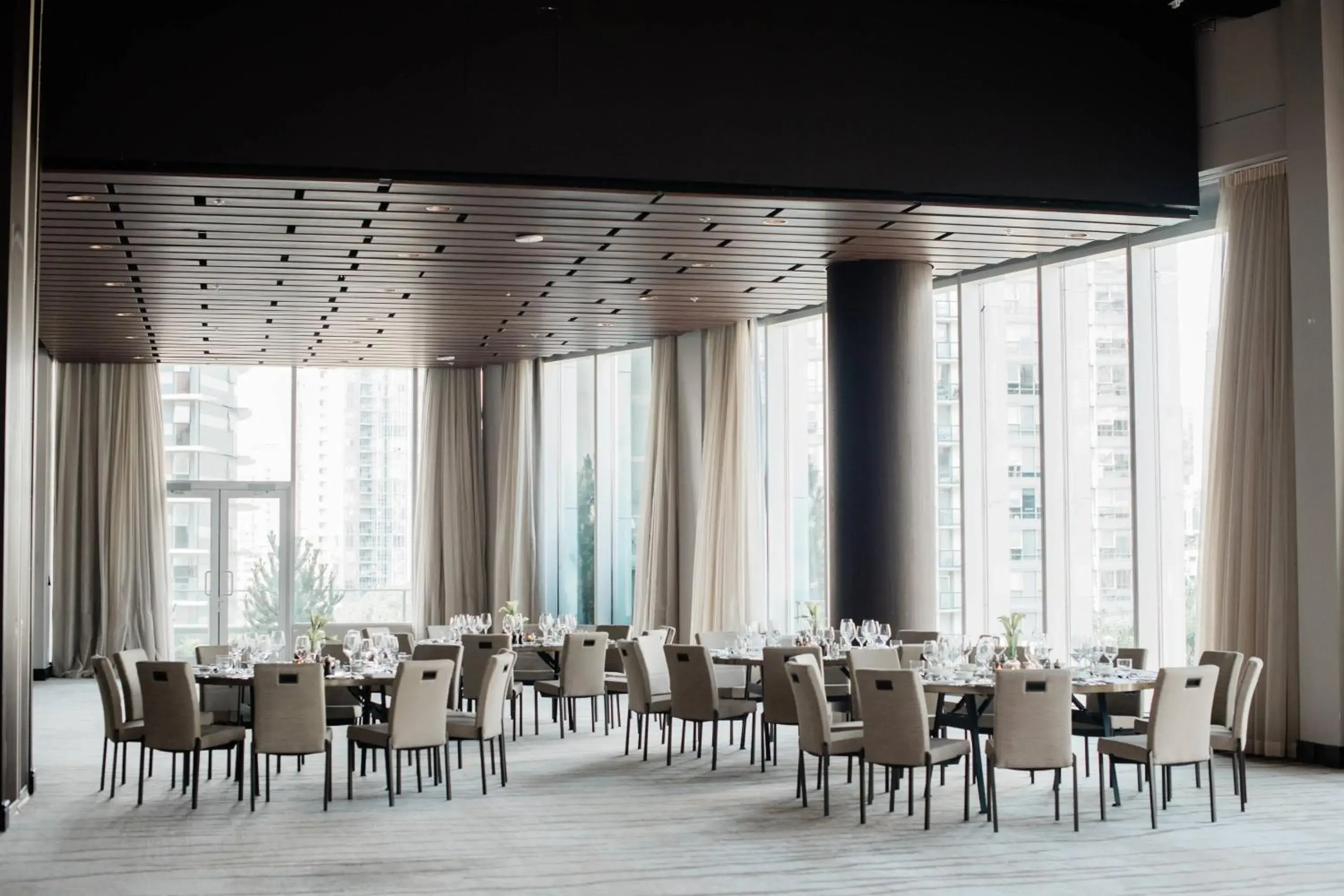 Lobby or reception in the DOUGLAS, Autograph Collection Lobby or reception in the DOUGLAS, Autograph Collection