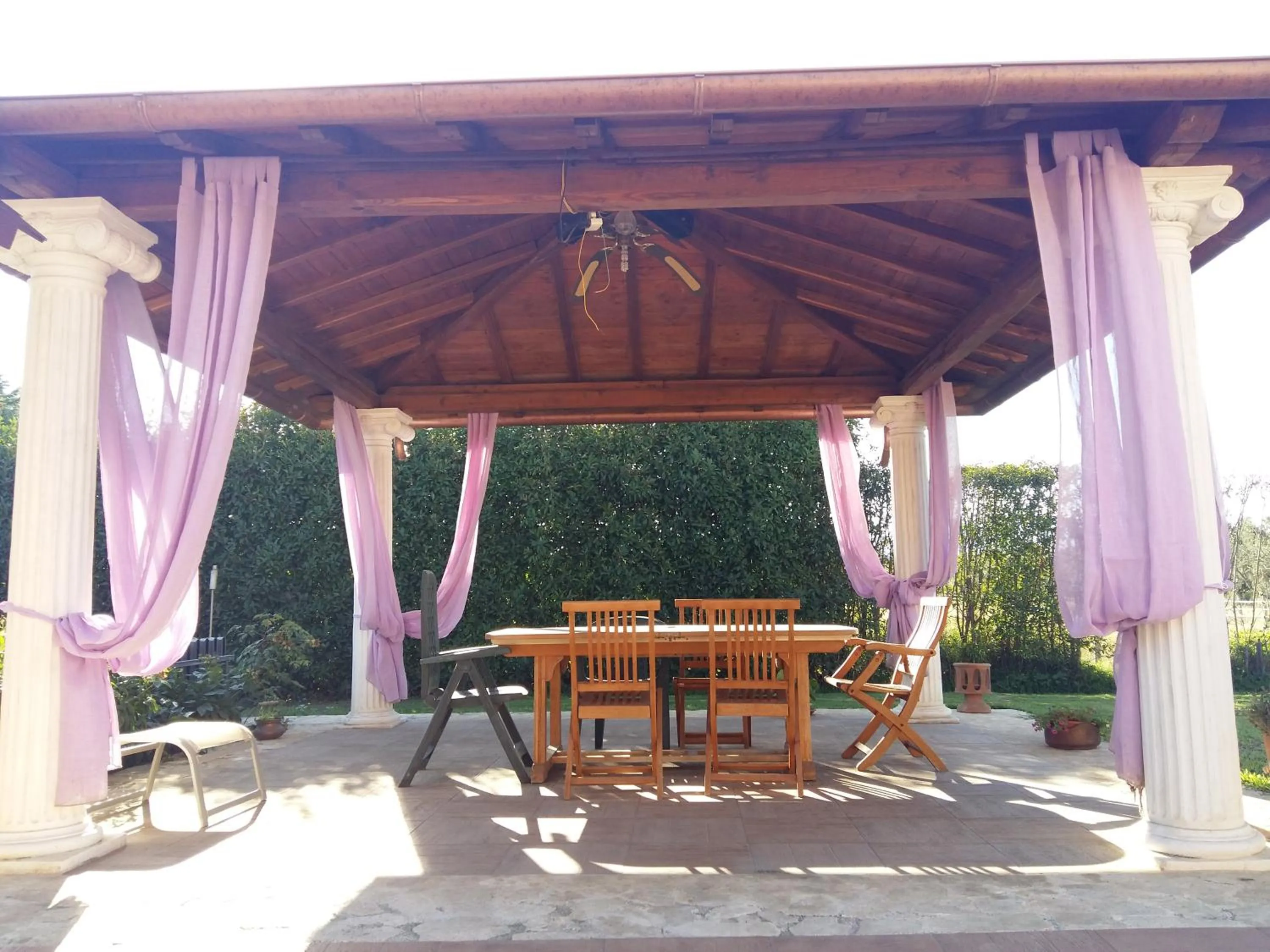 BBQ facilities in B&B Villa Roberta