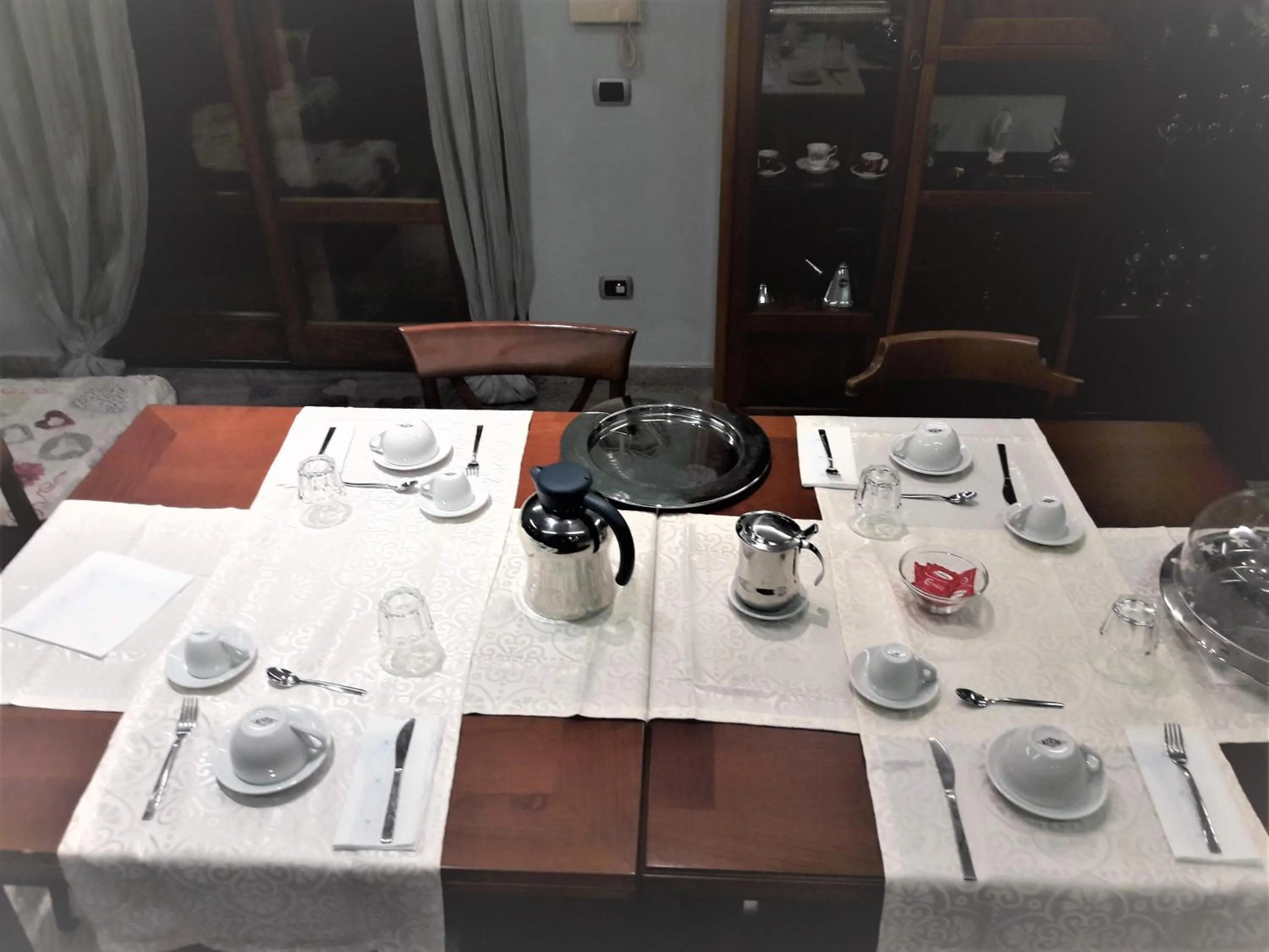 Dining area in B&B Villa Roberta