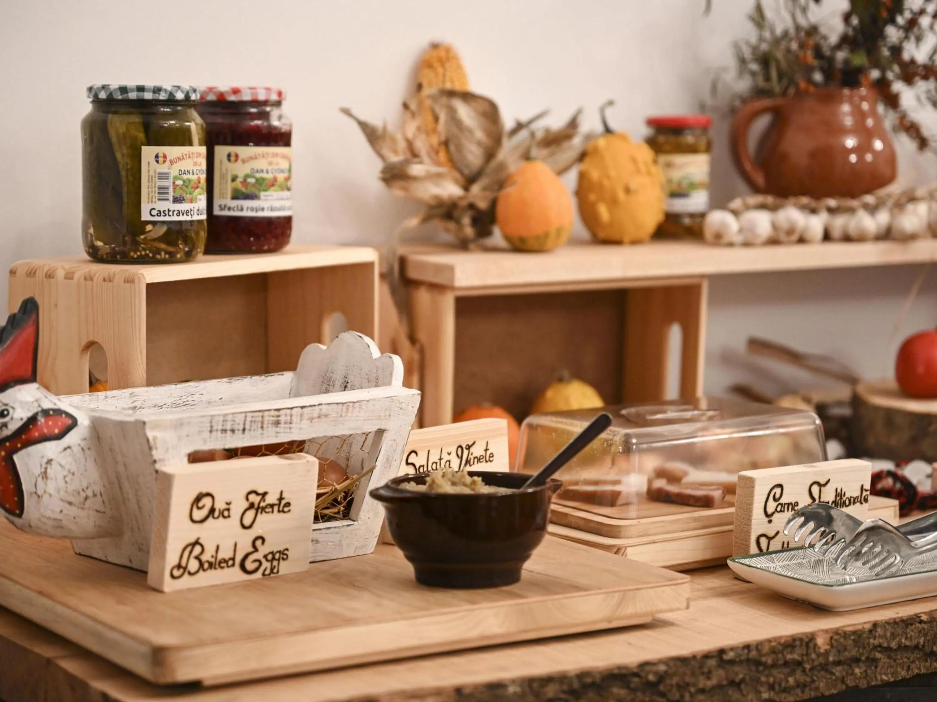 Restaurant/places to eat in Mercure Medias Binderbubi Hotel And Spa