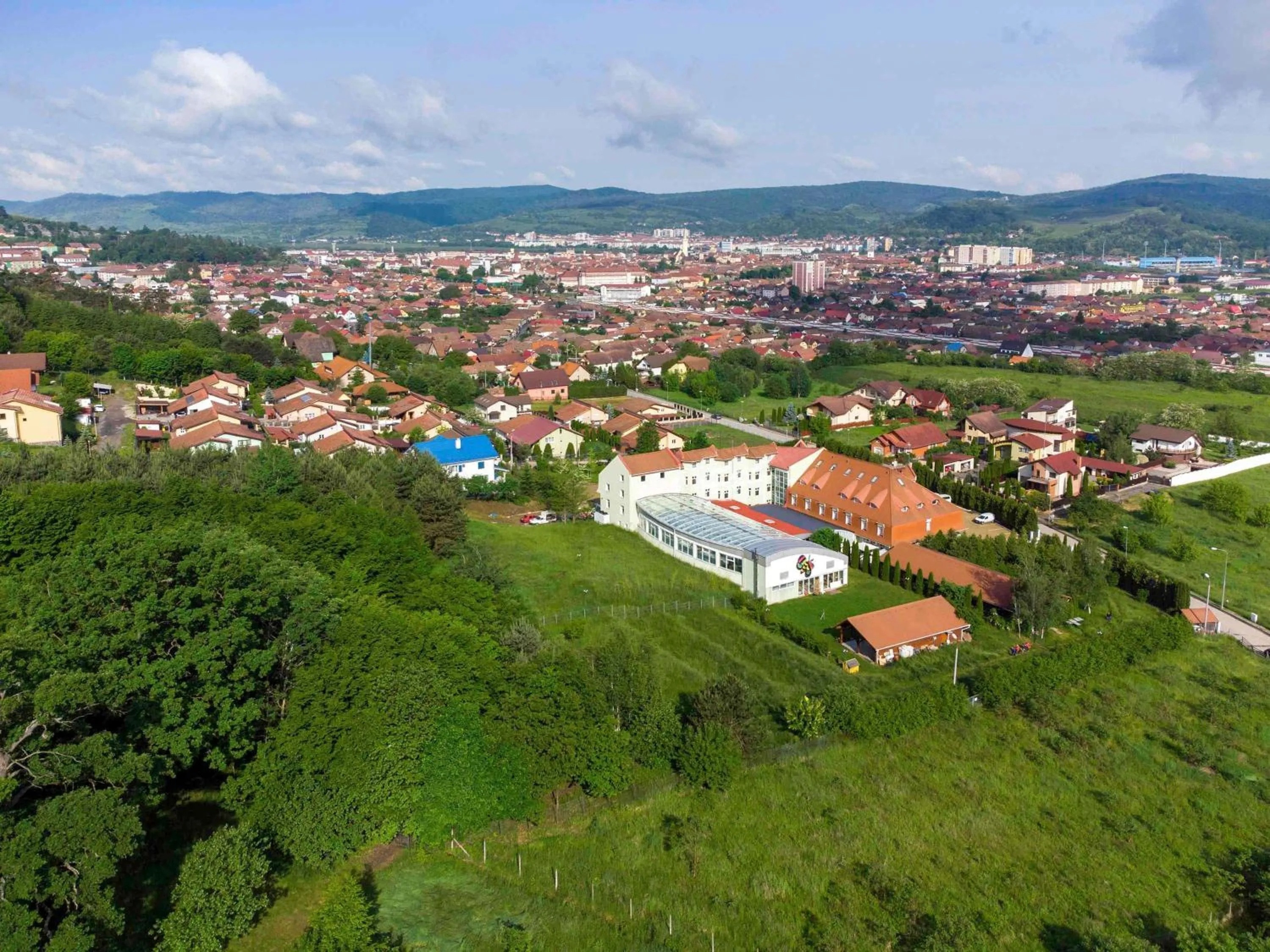 Property building in Mercure Medias Binderbubi Hotel And Spa