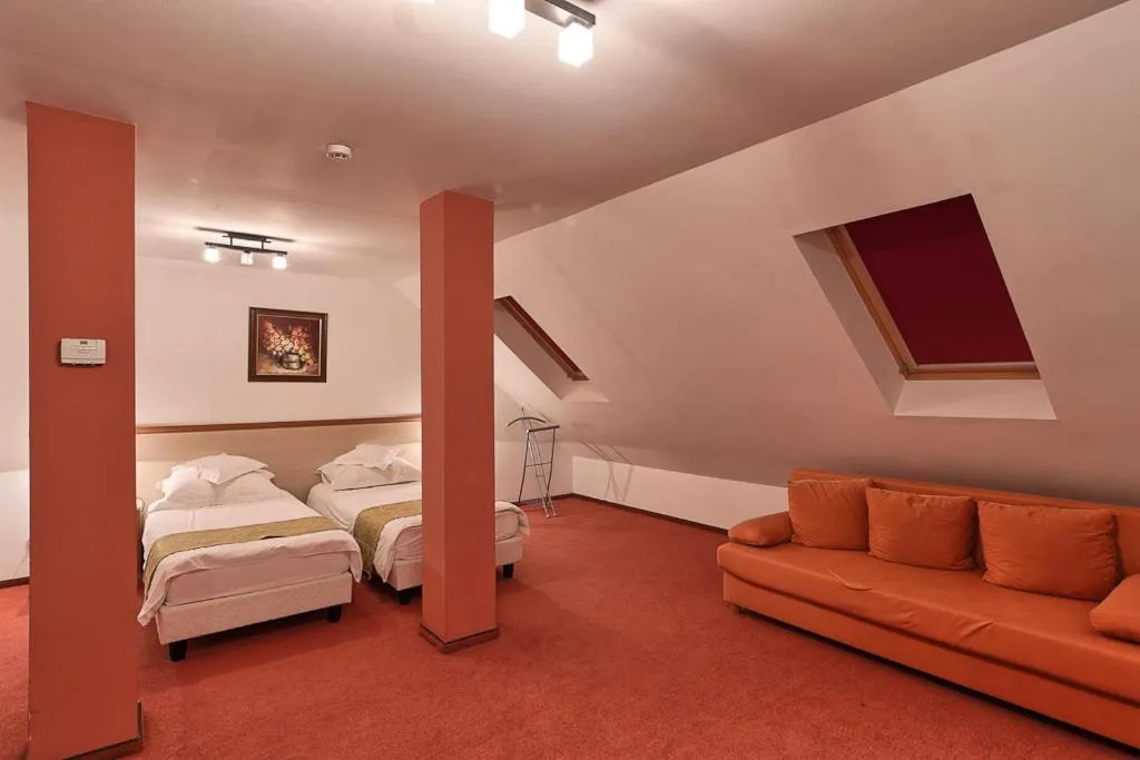 Bed in Mercure Medias Binderbubi Hotel And Spa