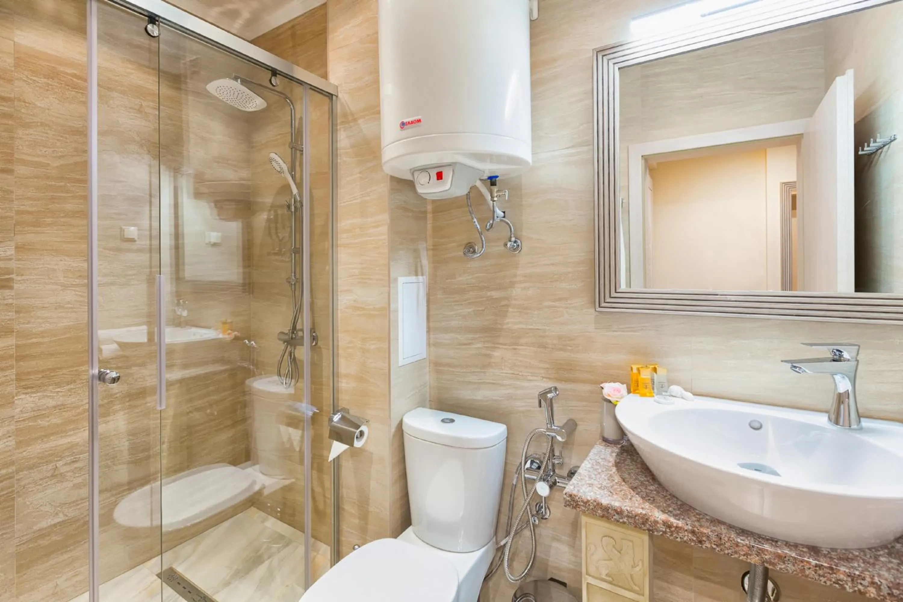 Shower in Argisht Partez Hotel ALL INCLUSIVE & BEACH BAR REBLS