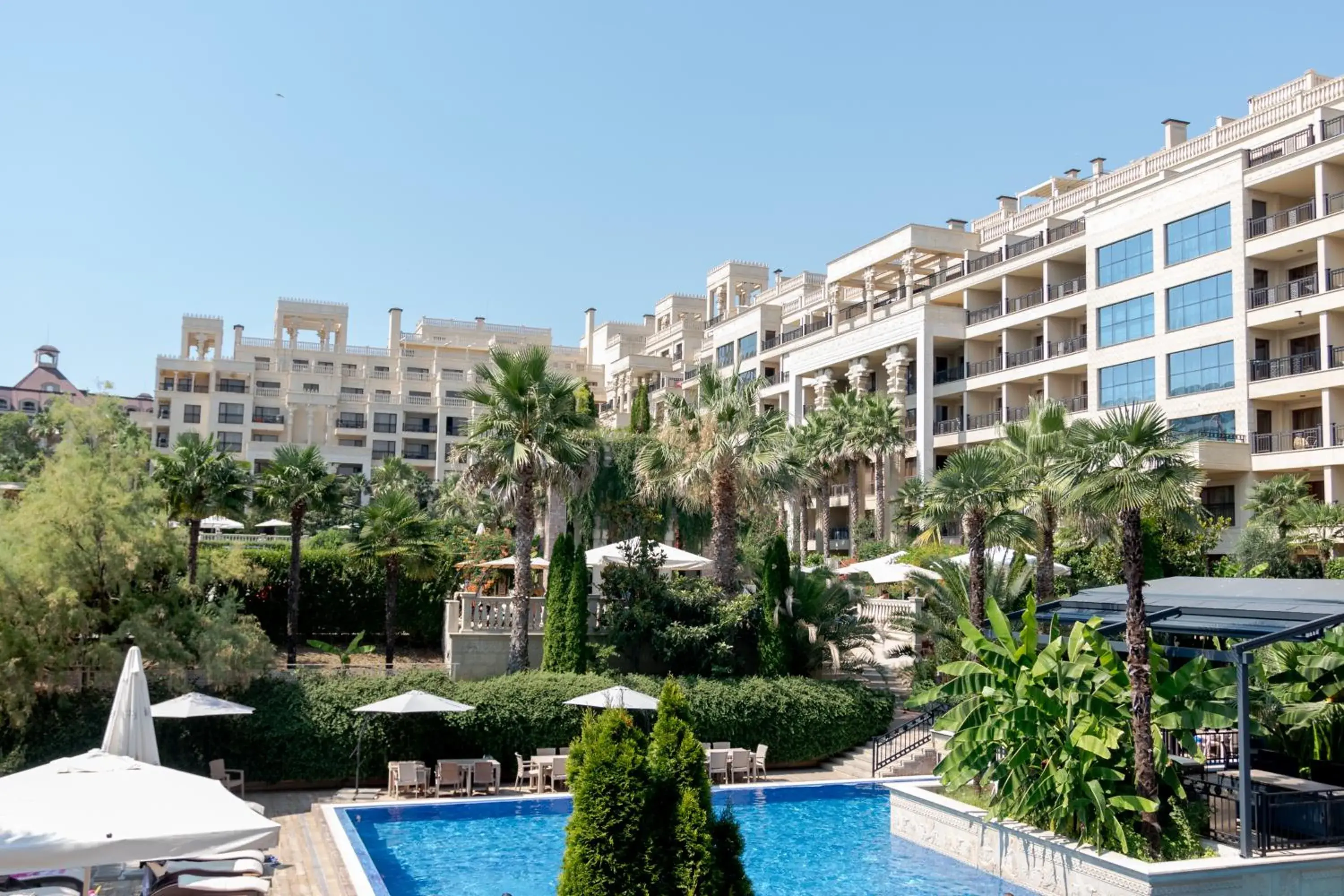 Property building in Argisht Partez Hotel ALL INCLUSIVE & BEACH BAR REBLS Property building in Argisht Partez Hotel ALL INCLUSIVE & BEACH BAR REBLS