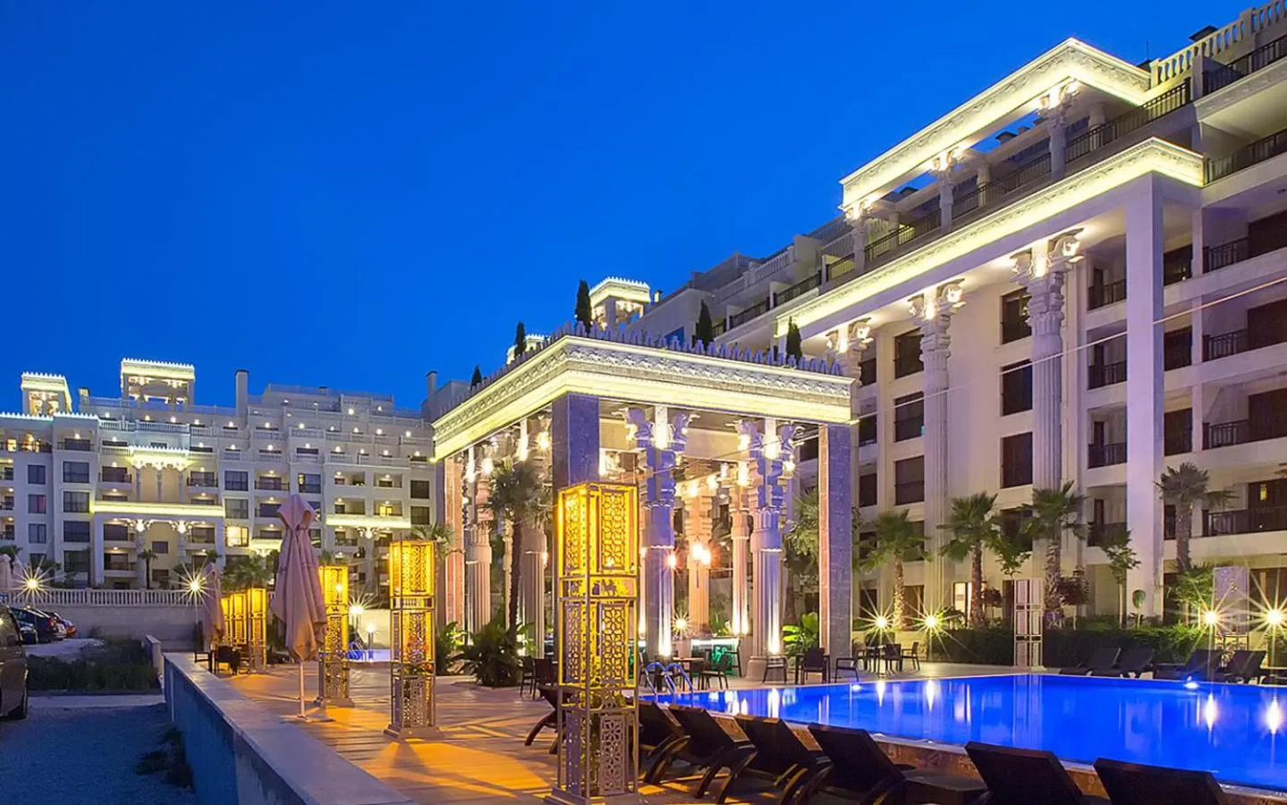 Property building in Argisht Partez Hotel ALL INCLUSIVE & BEACH BAR REBLS