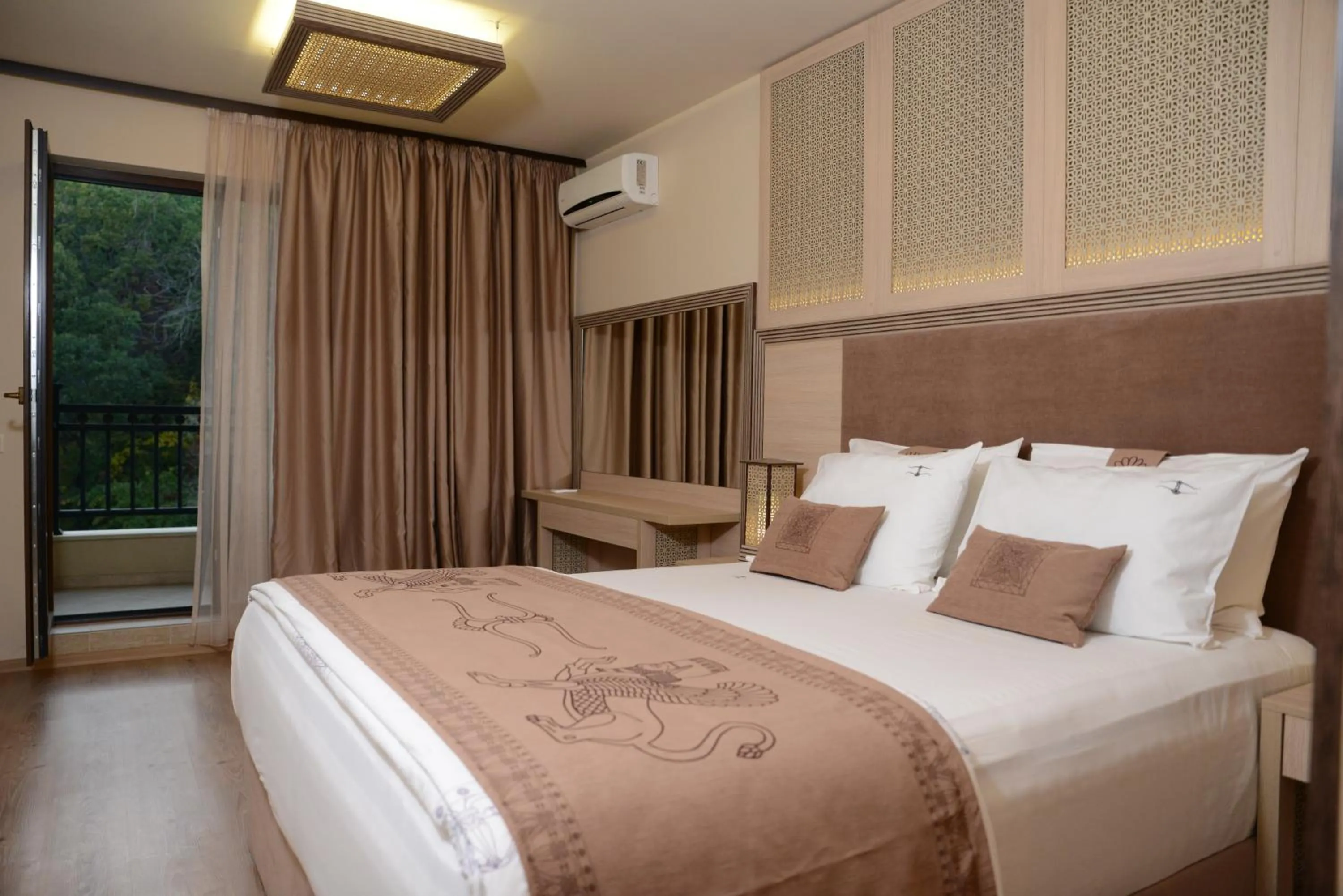 Bedroom, Bed in Argisht Partez Hotel ALL INCLUSIVE & BEACH BAR REBLS