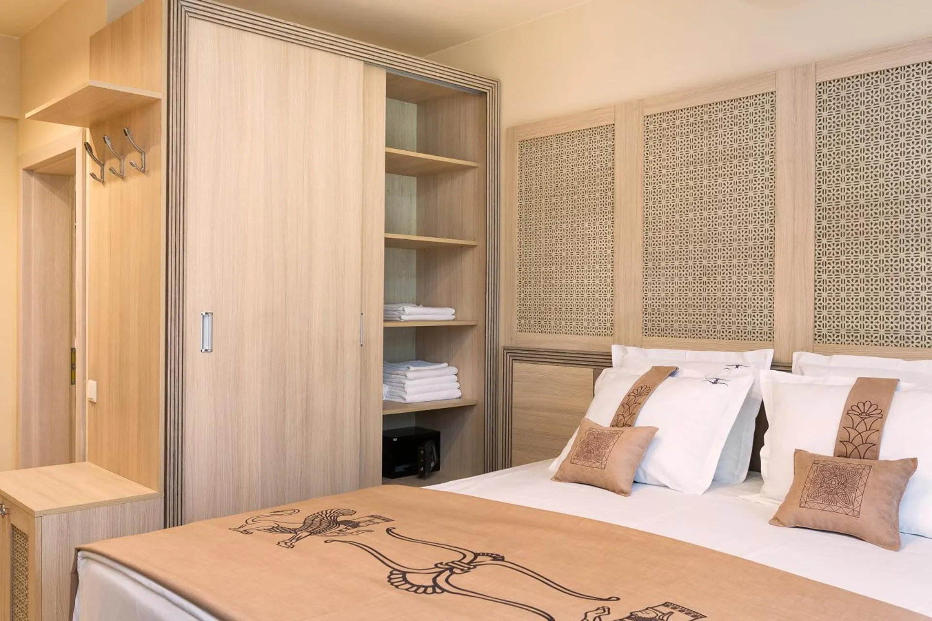 Bed in Argisht Partez Hotel ALL INCLUSIVE & BEACH BAR REBLS