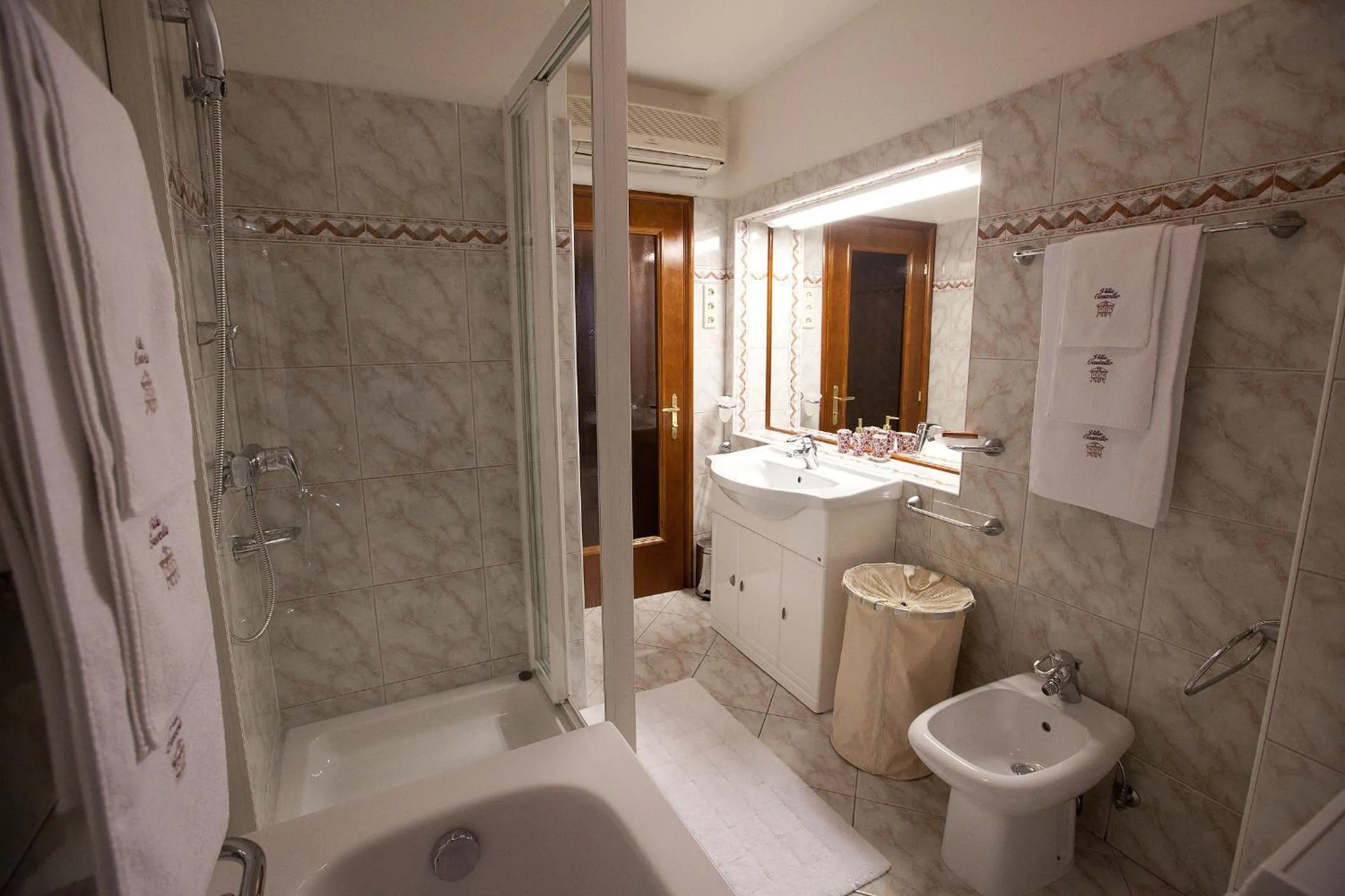 Bathroom in Apartments Villa Castello