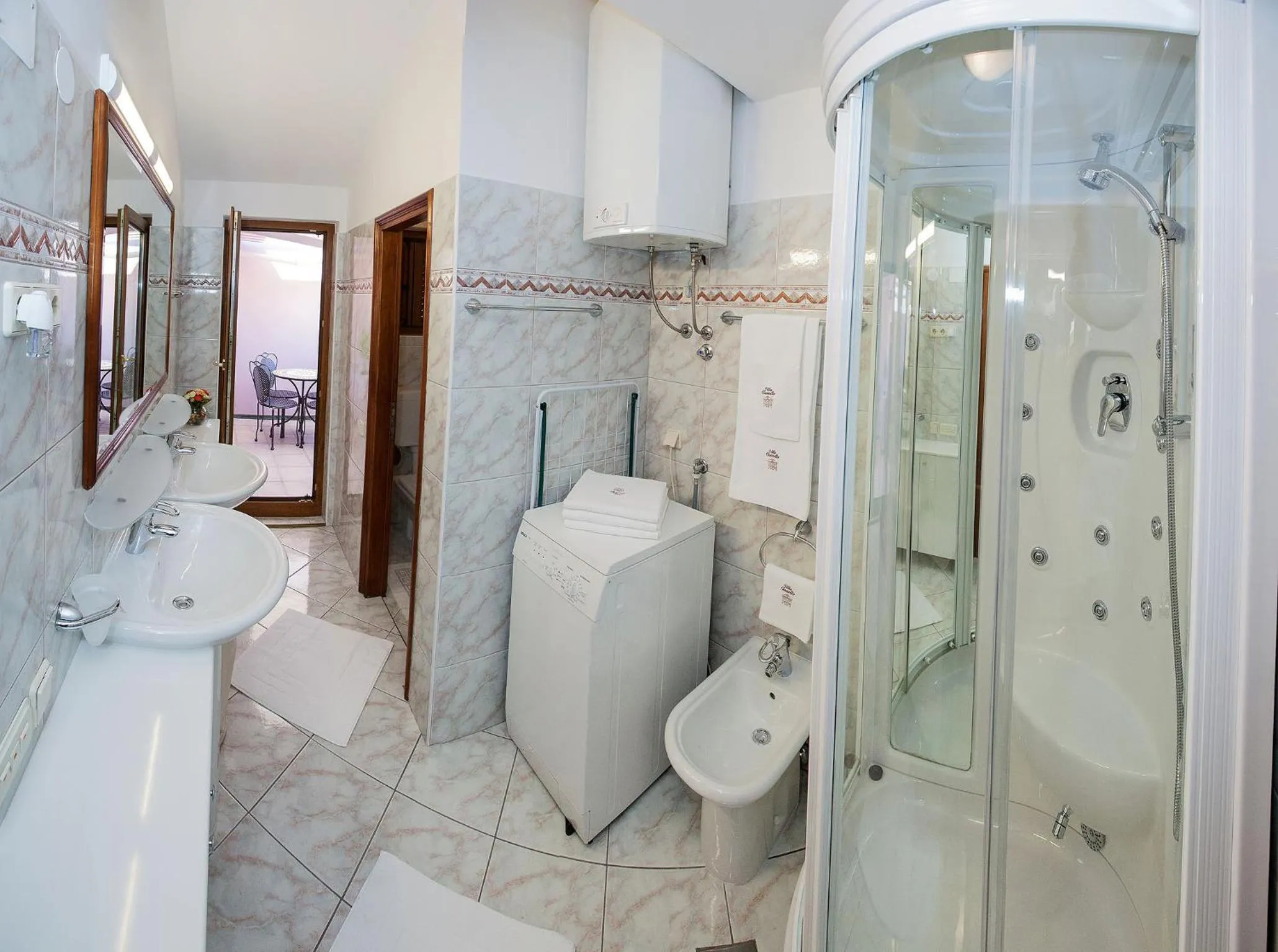 Shower in Apartments Villa Castello