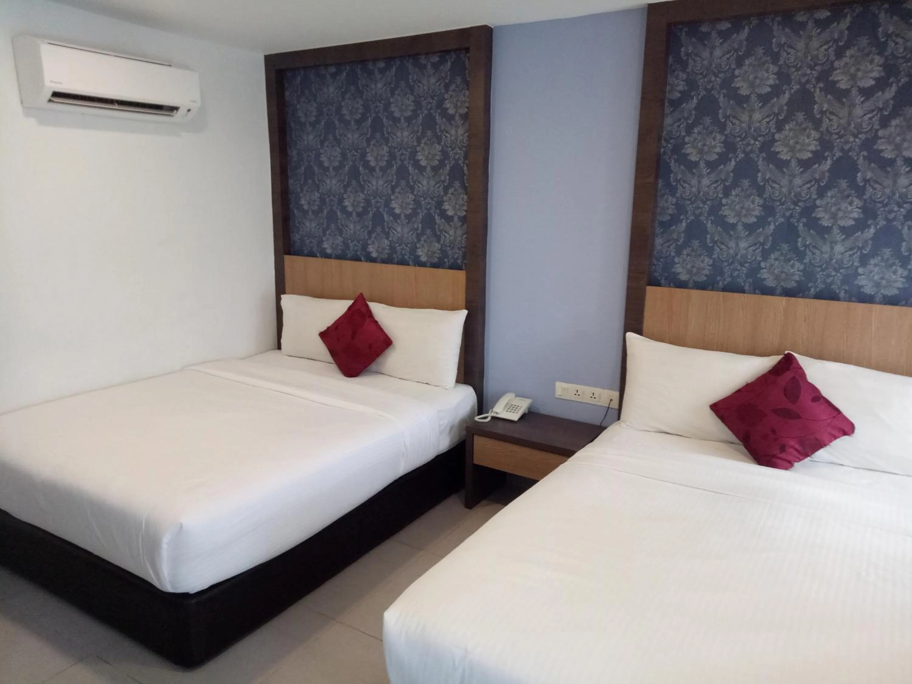 Bed in Hotel Check-In