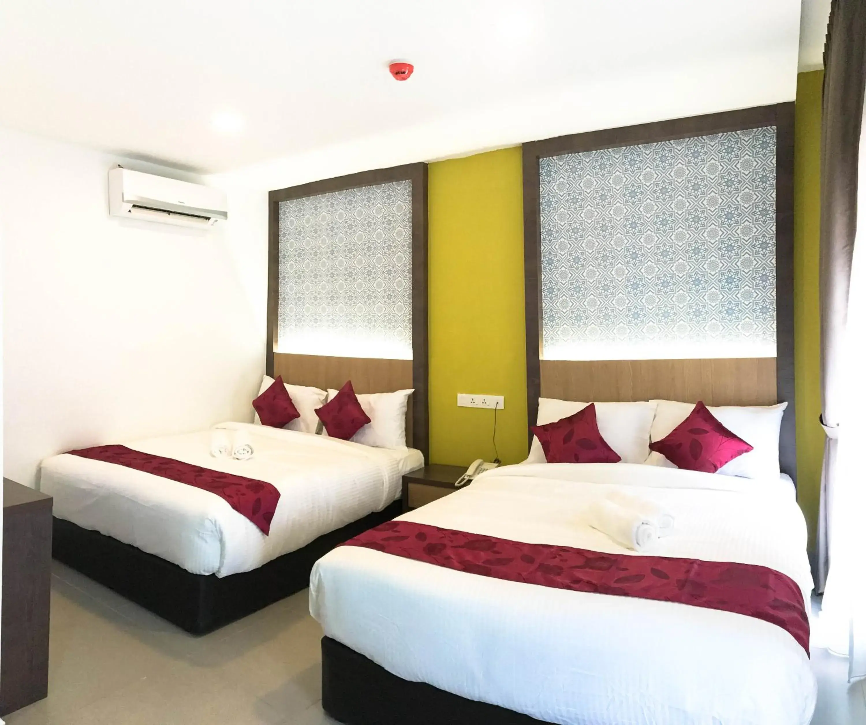 Bed in Hotel Check-In Bed in Hotel Check-In