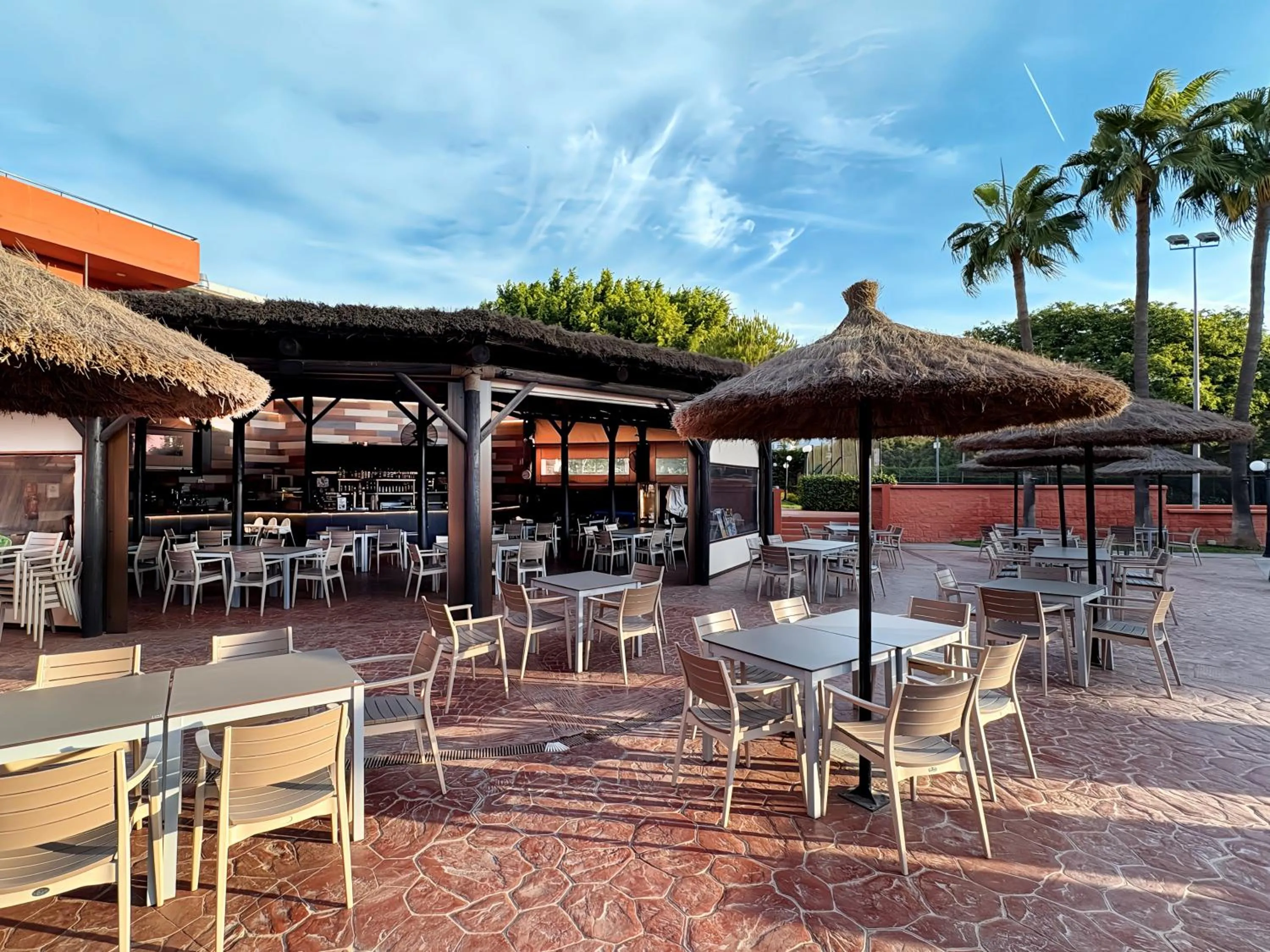 Restaurant/places to eat in Fuengirola Beach Apartamentos Turísticos