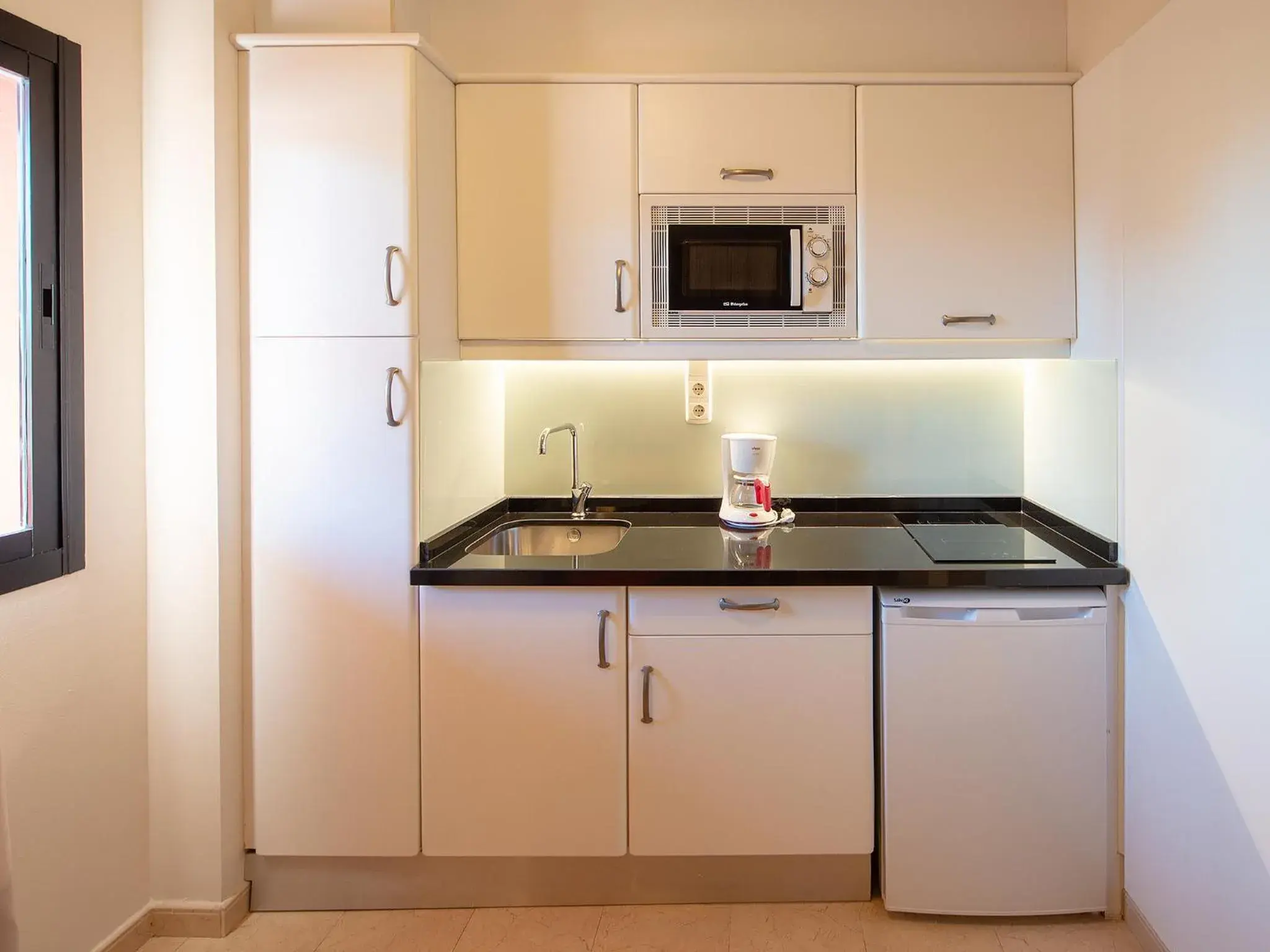 Suite with private terrace (3-4 Adults) in Fuengirola Beach Apartamentos Turísticos Suite with private terrace (3-4 Adults) in Fuengirola Beach Apartamentos Turísticos