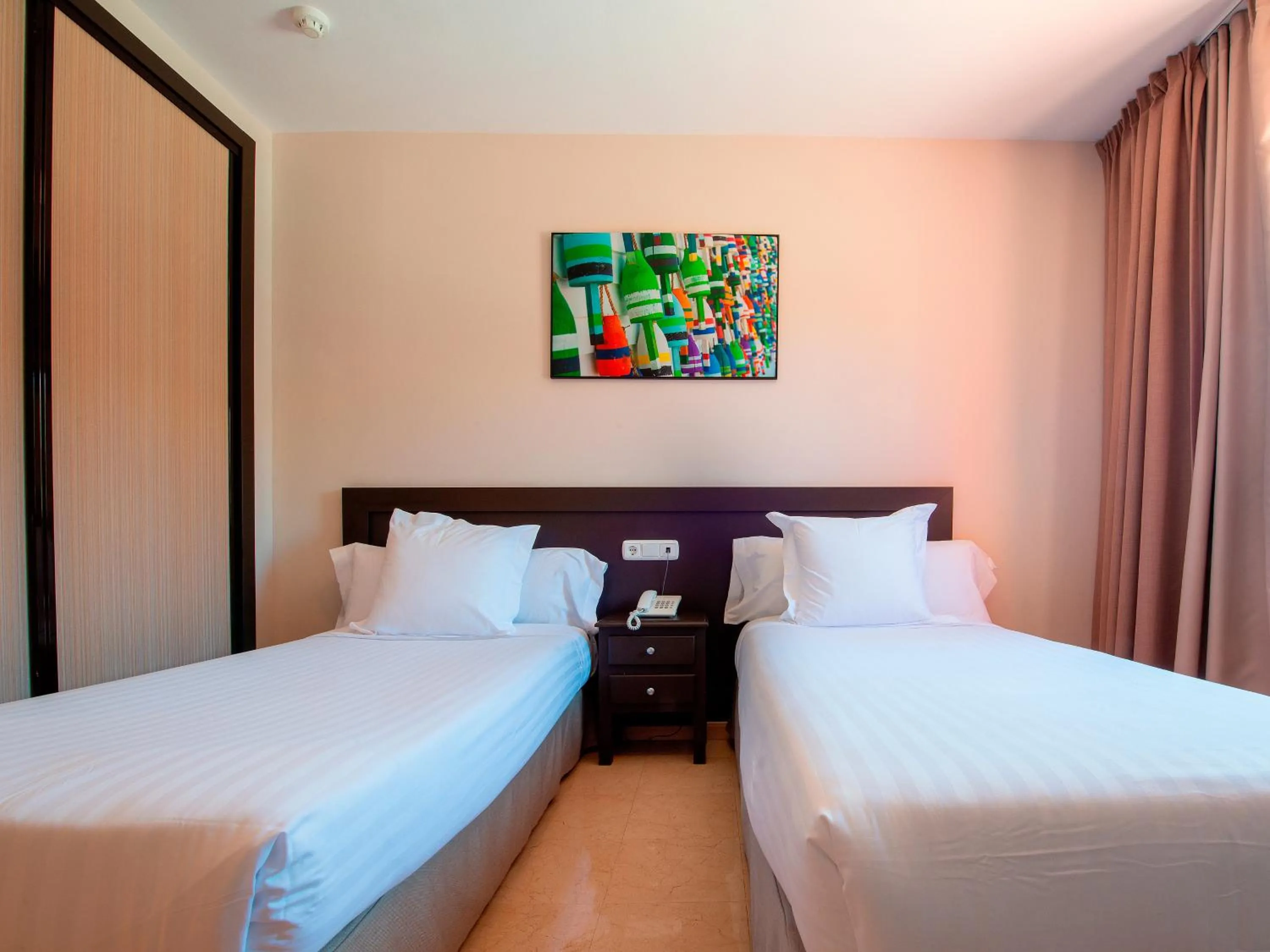 Bed in Fuengirola Beach Apartamentos Turísticos