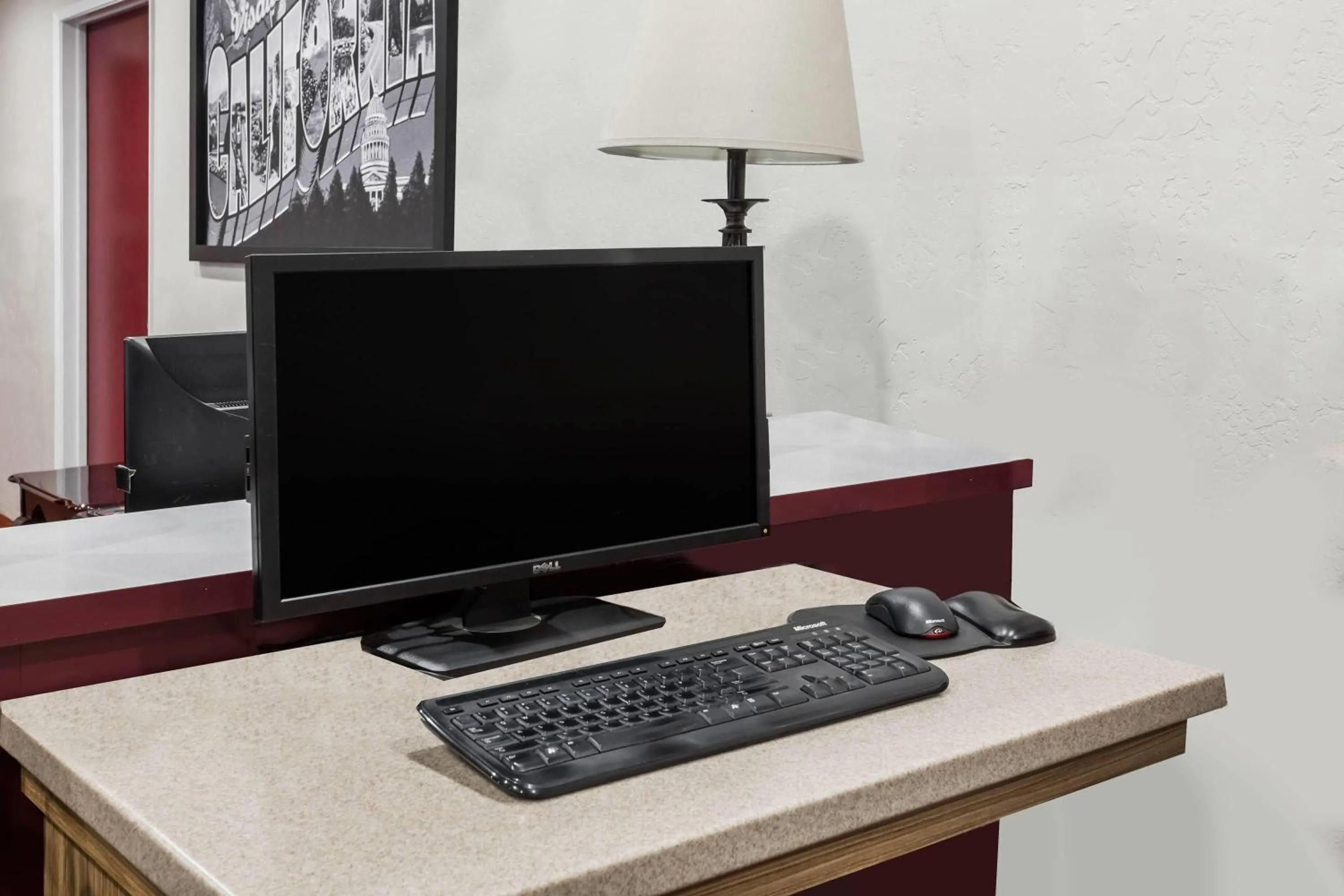 Business facilities in Super 8 by Wyndham Visalia